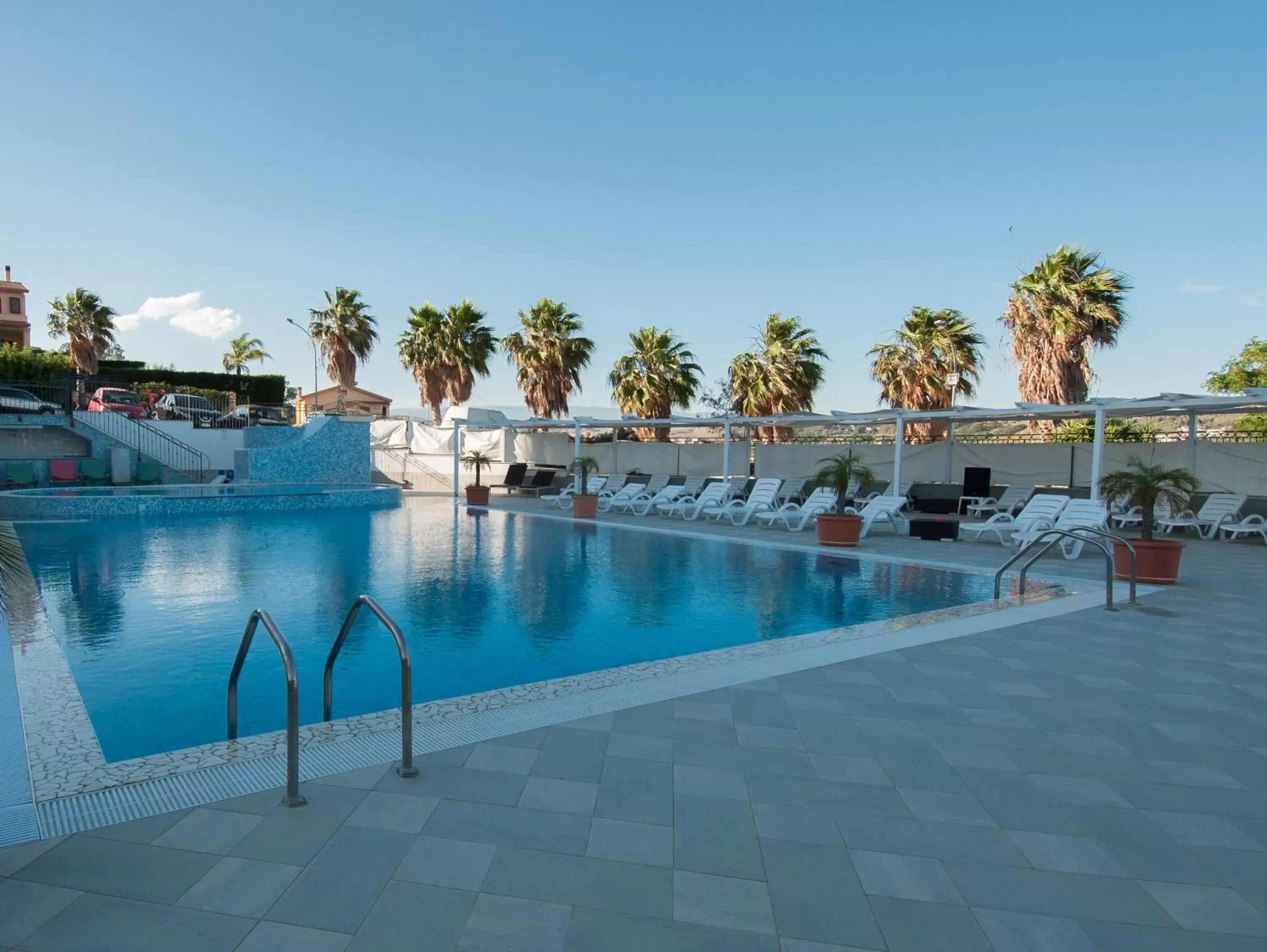 Swimming Pool in Grand Hotel Paradiso