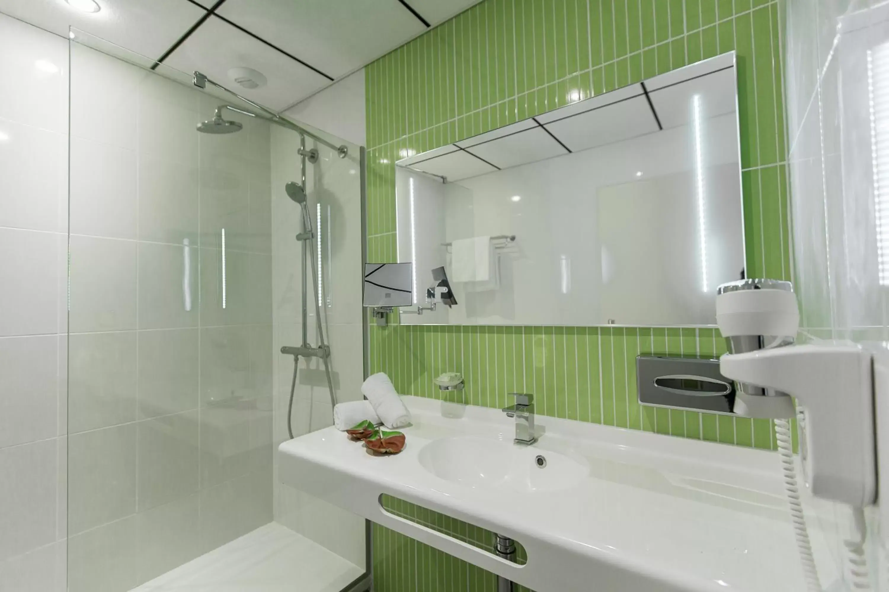 Bathroom in Mercure Cayenne Royal Amazonia