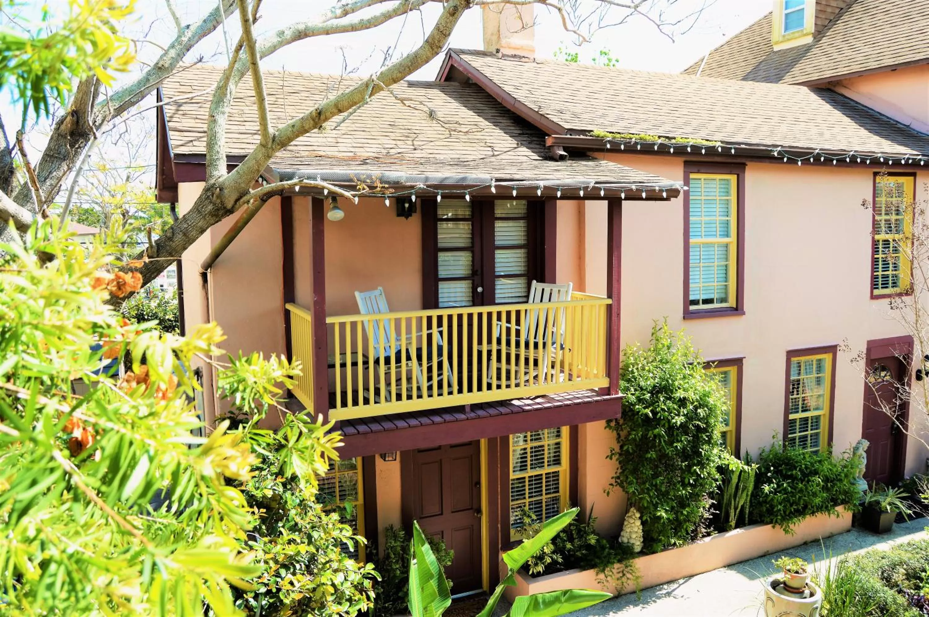 Balcony/Terrace, Property Building in Casa De Solana & Victorian House Bed and Breakfast