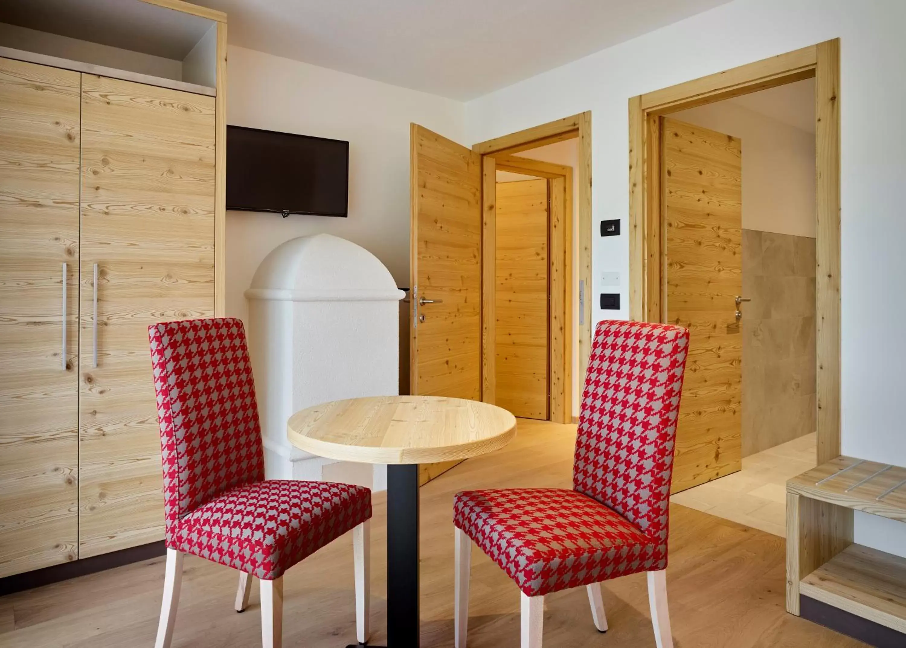 Living room, Seating Area in Hotel Shandranj