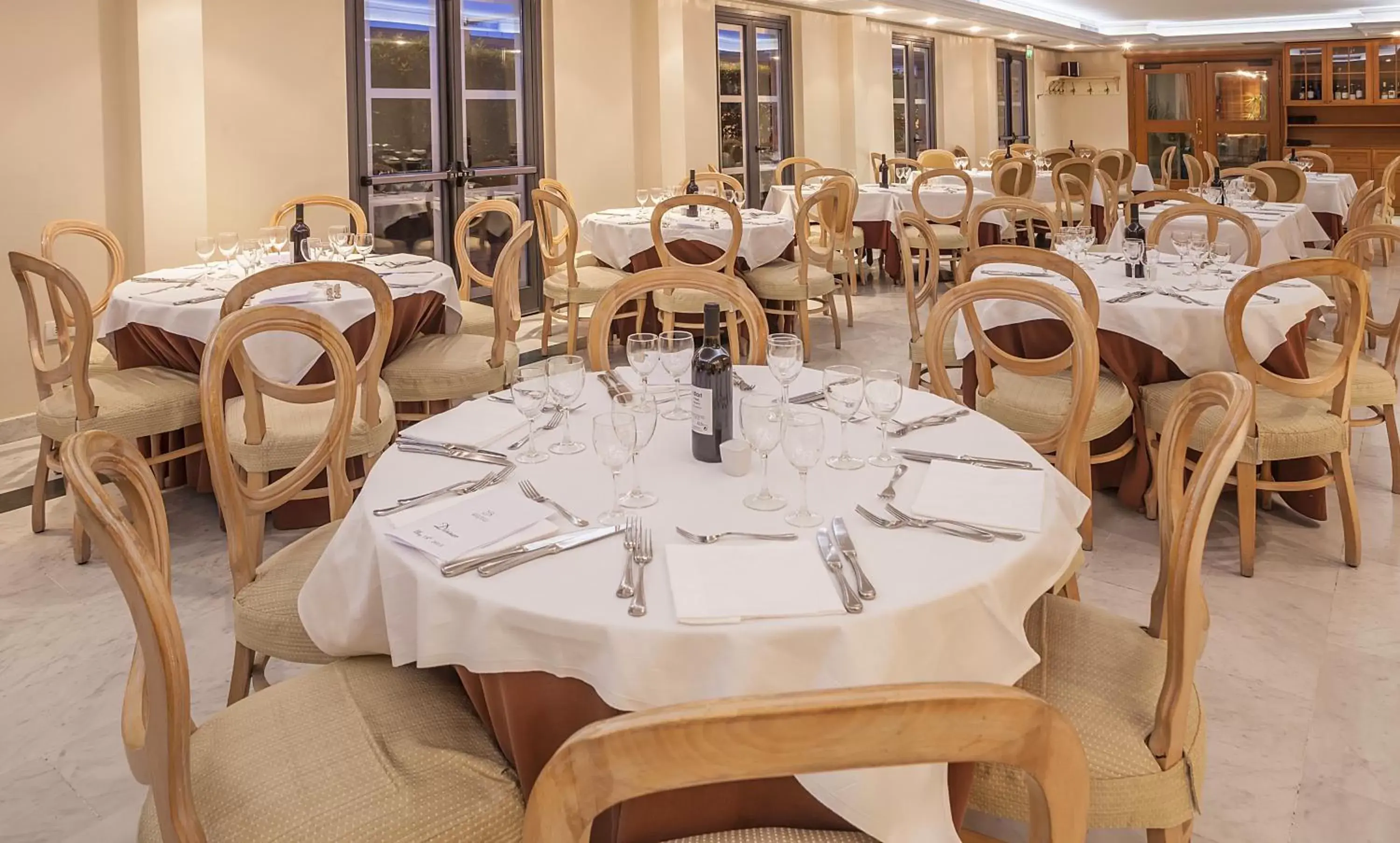 Restaurant/Places to Eat in Grand Hotel Bonanno