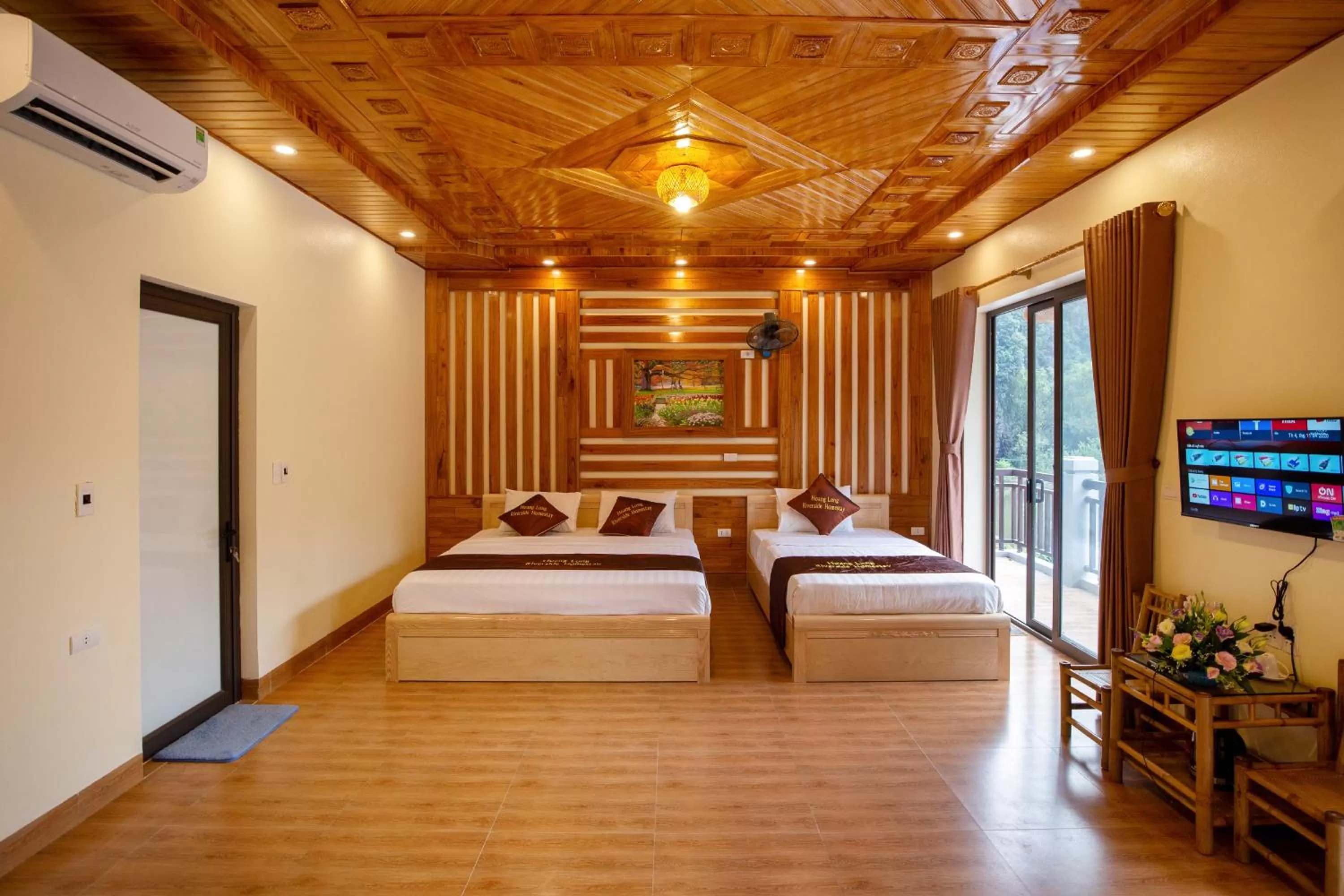 Bed in HoangLong Riverside Homestay