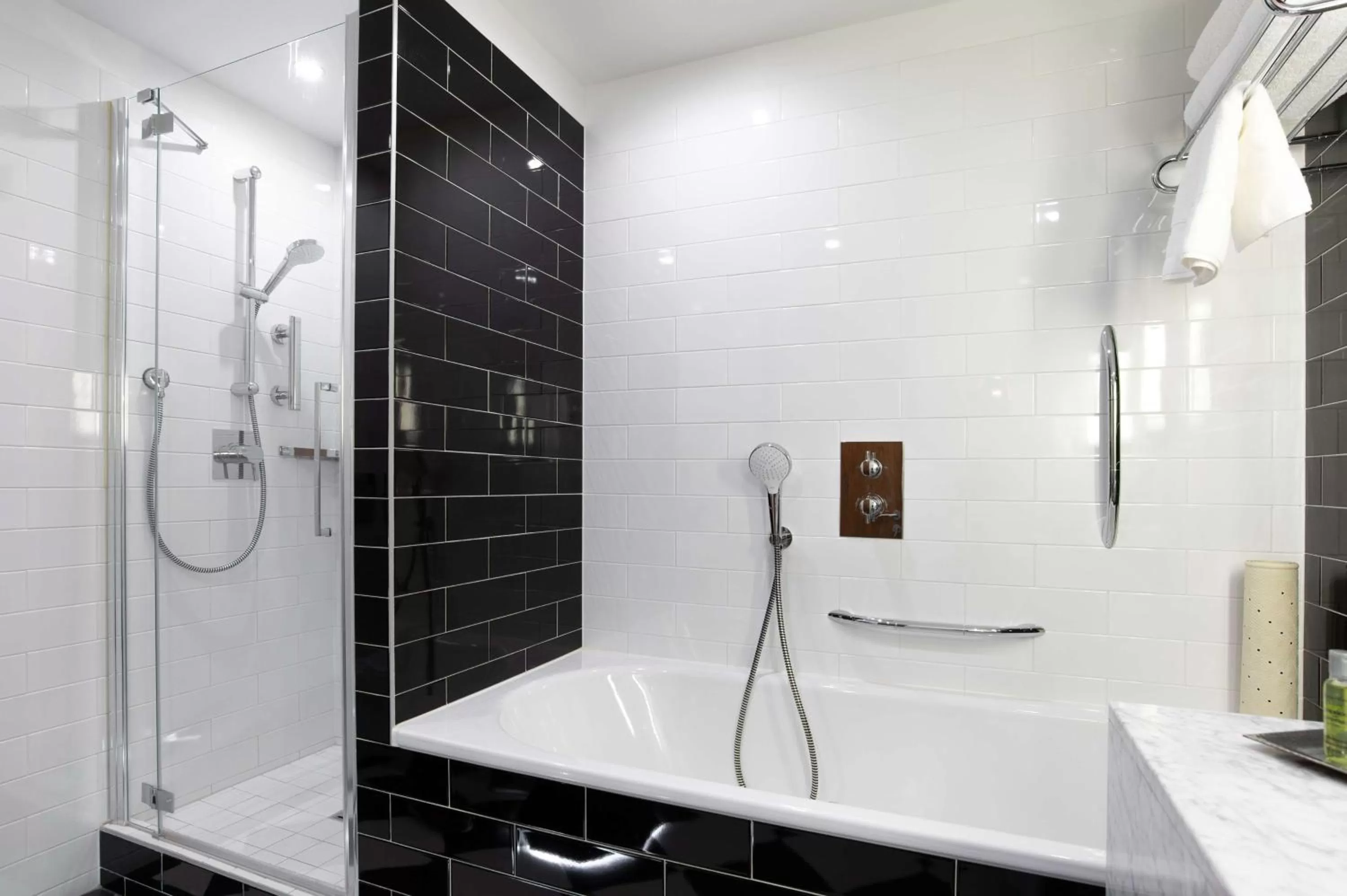 Bathroom in Hilton London Wembley