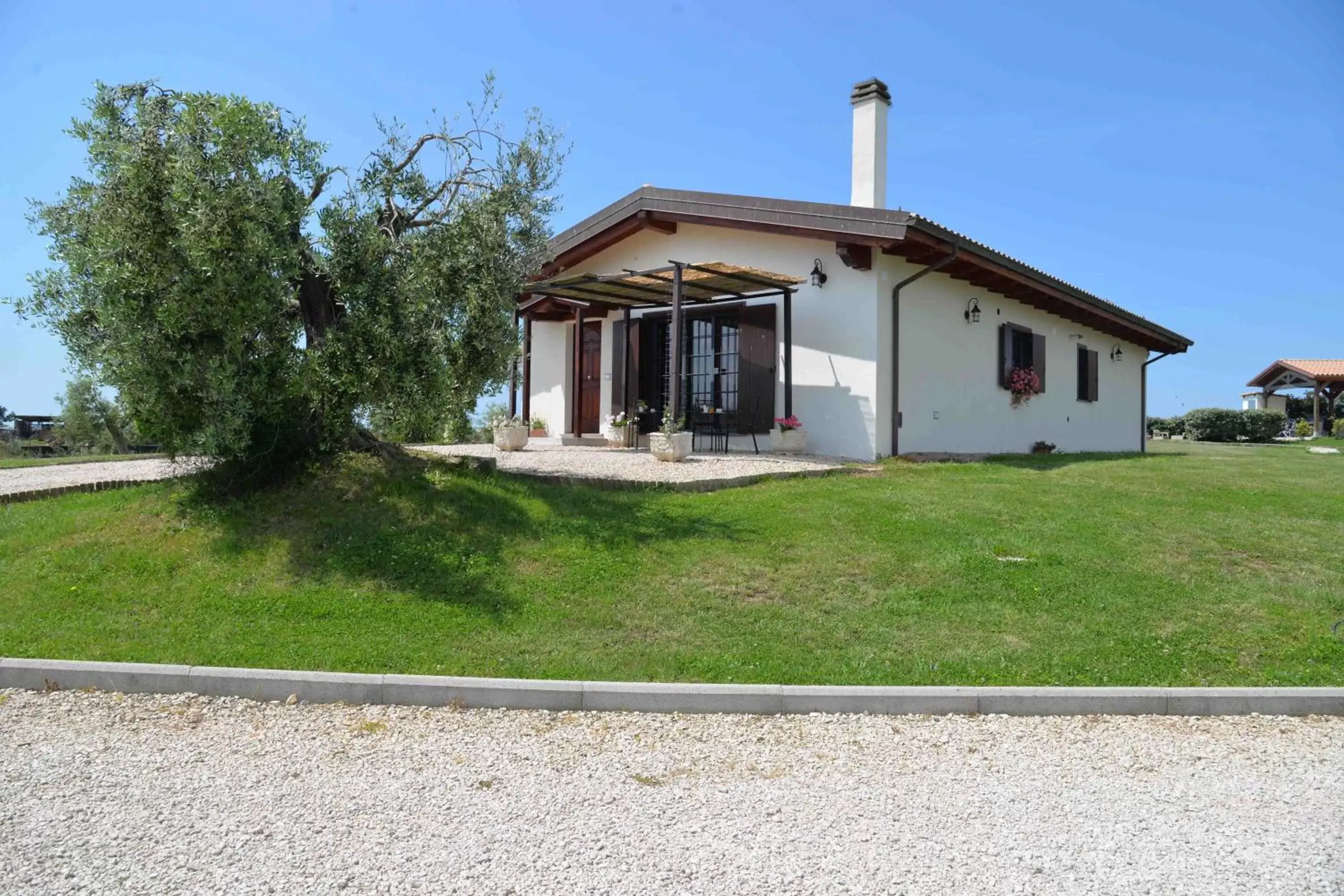 Facade/entrance, Property Building in La collina delle fonti