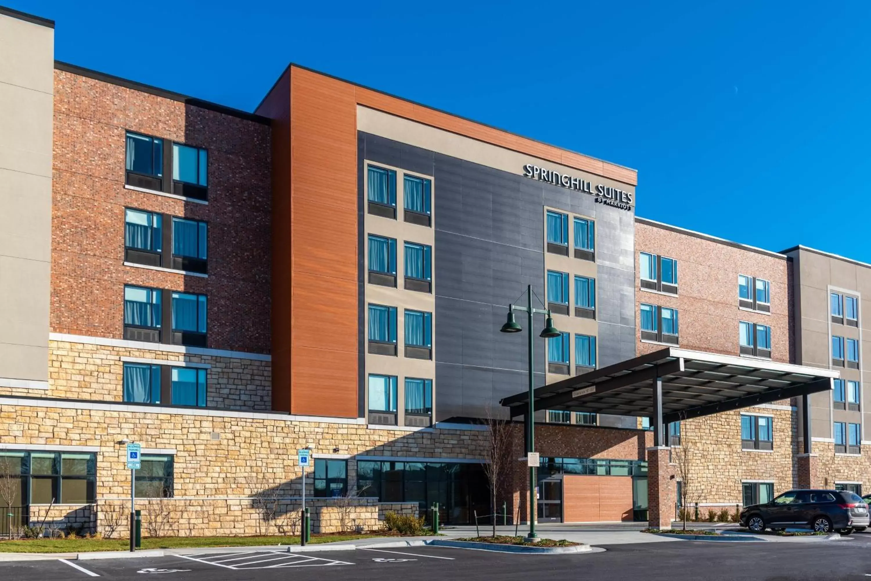 Property Building in SpringHill Suites by Marriott Overland Park Leawood