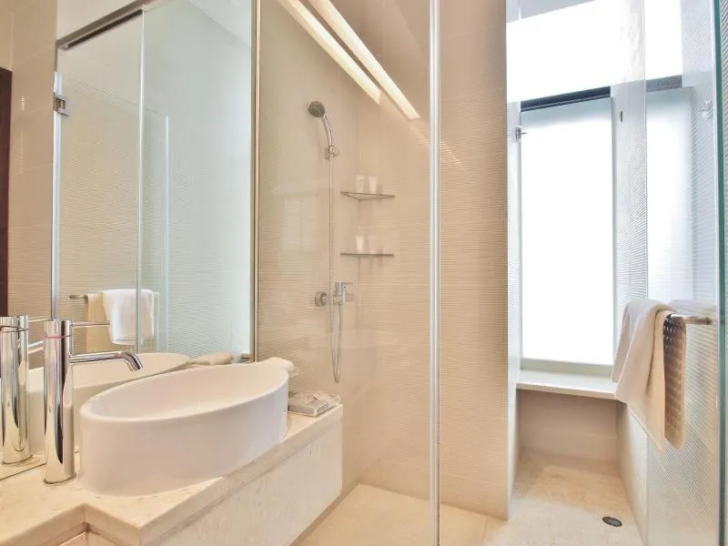 The Bauhinia Hotel - Tsim Sha Tsui