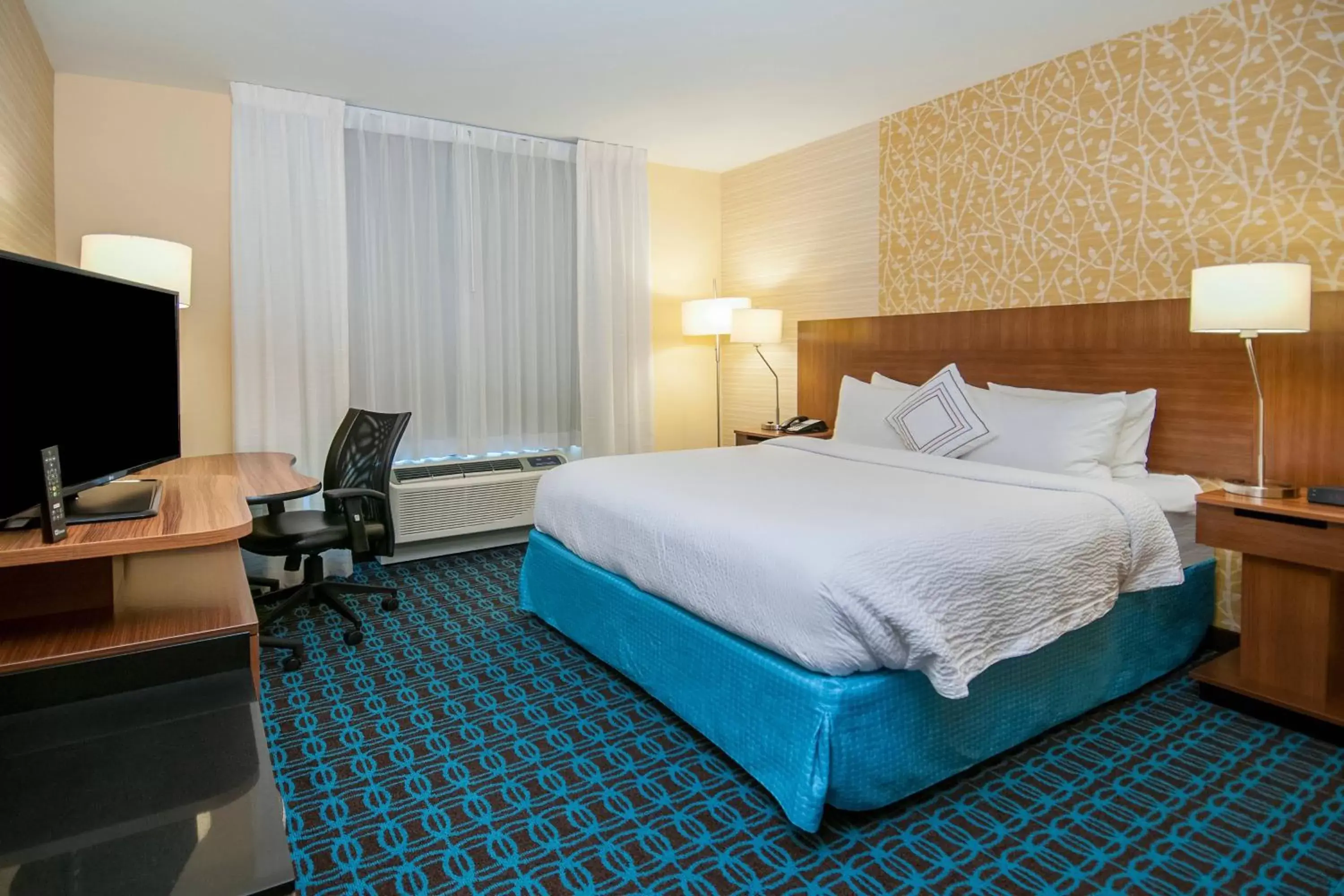 Photo of the whole room, Bed in Fairfield Inn & Suites by Marriott Dallas Plano North