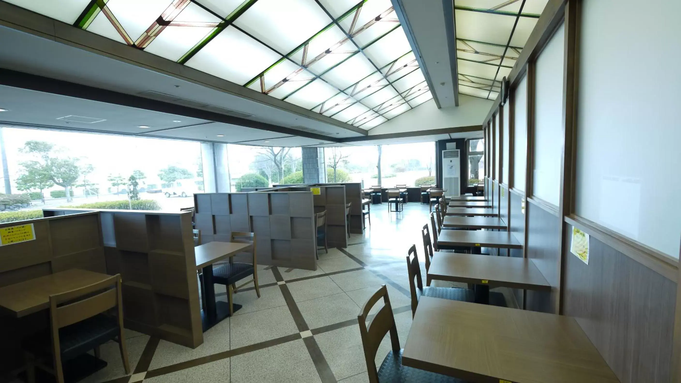 Restaurant/Places to Eat in Route Inn Grantia Komatsu Airport