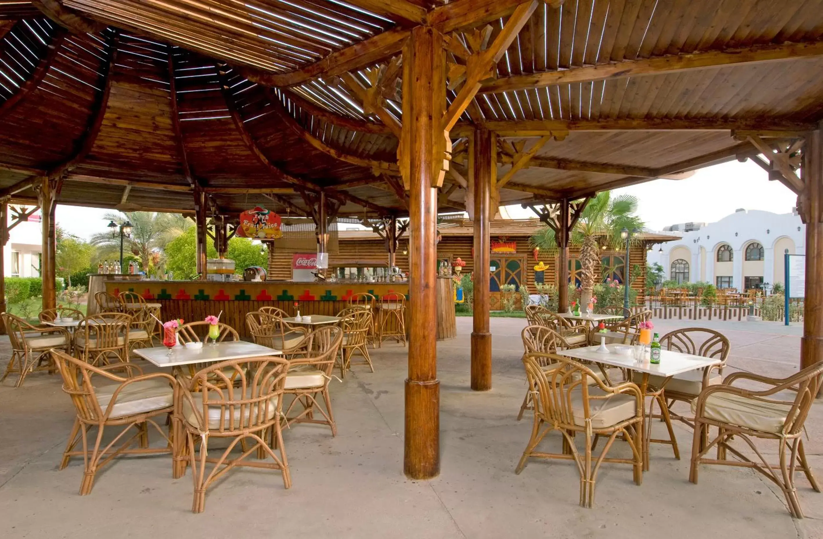 Balcony/Terrace, Restaurant/Places to Eat in Dreams Vacation Resort - Sharm El Sheikh