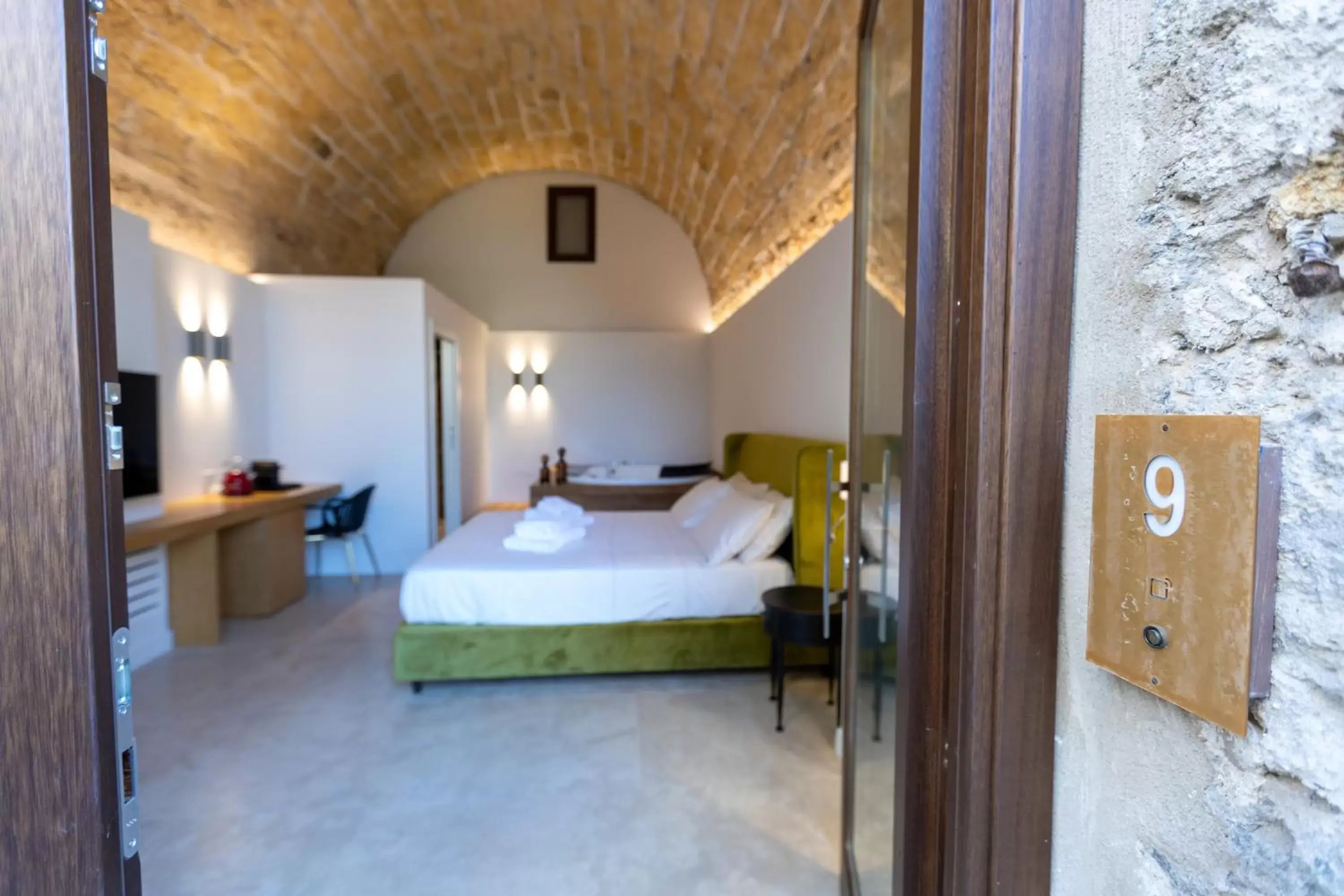 Bed in Bastione Spasimo Boutique Hotel