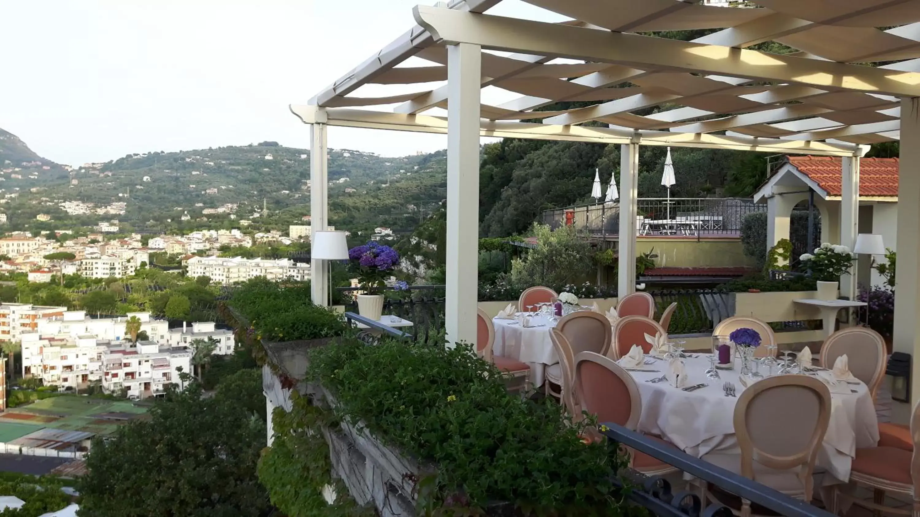 Balcony/Terrace, Restaurant/Places to Eat in Hotel Cristina