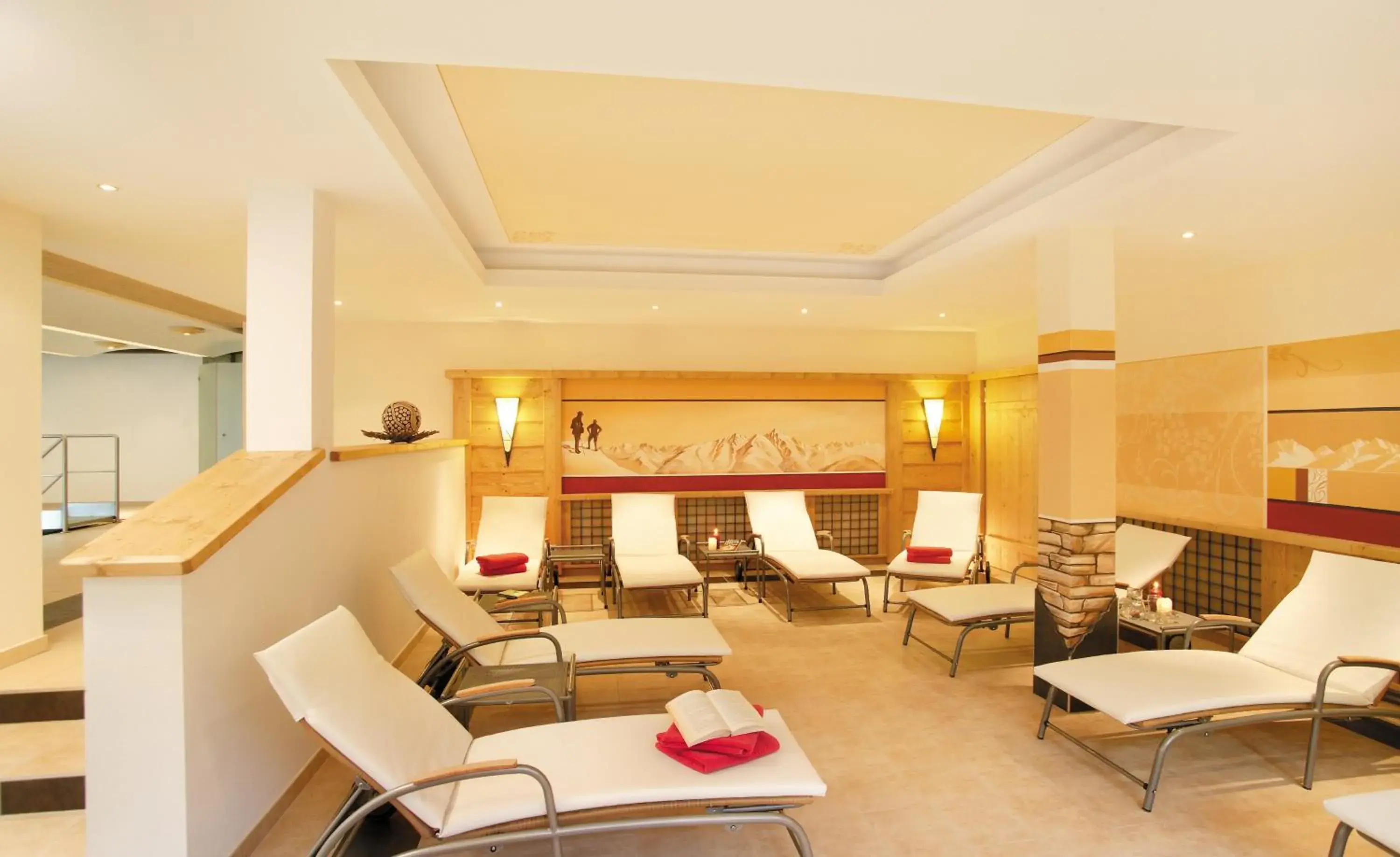 Spa and wellness centre/facilities, Restaurant/Places to Eat in Parkhotel Seefeld
