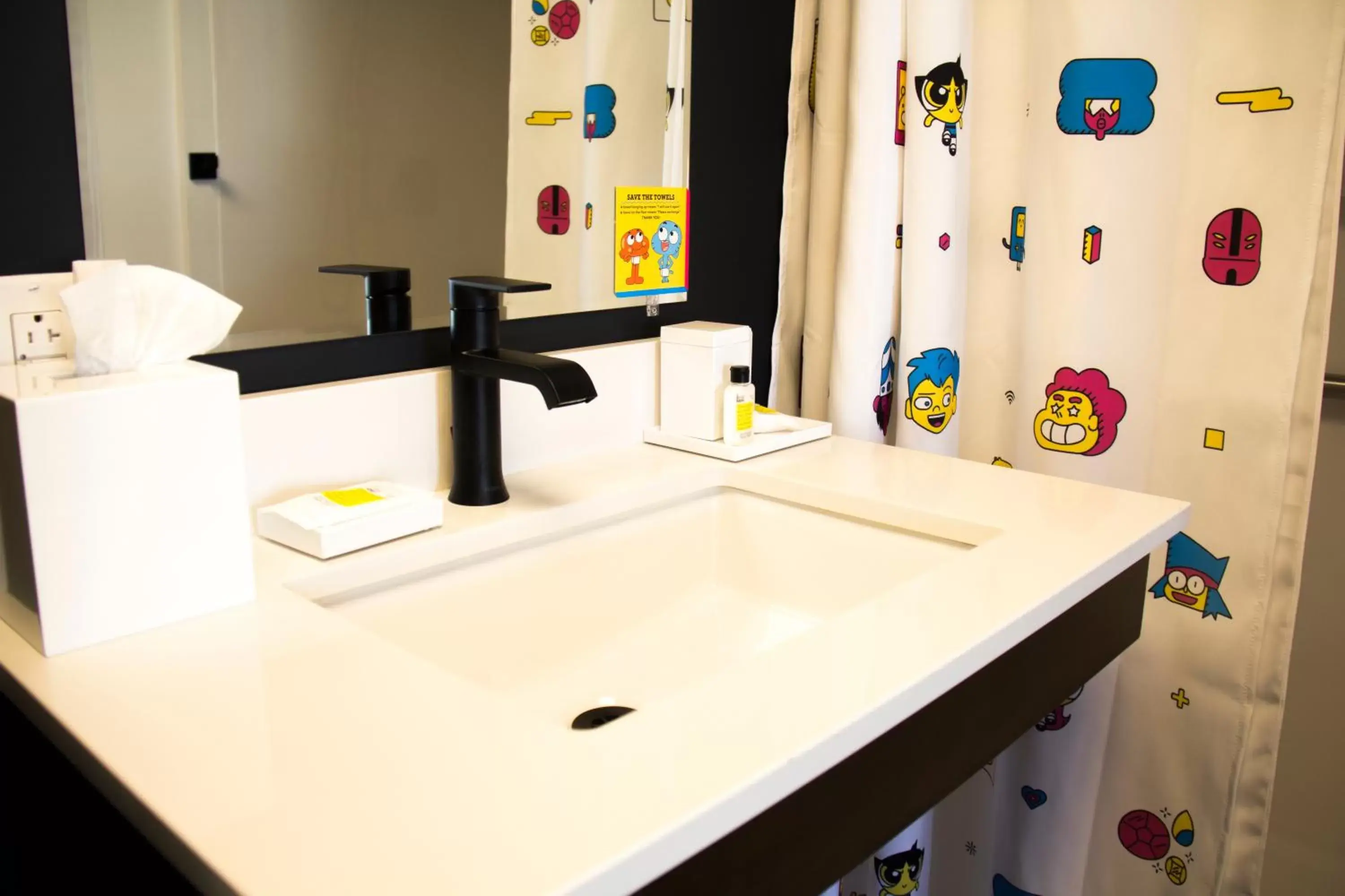 Bathroom in Cartoon Network Hotel