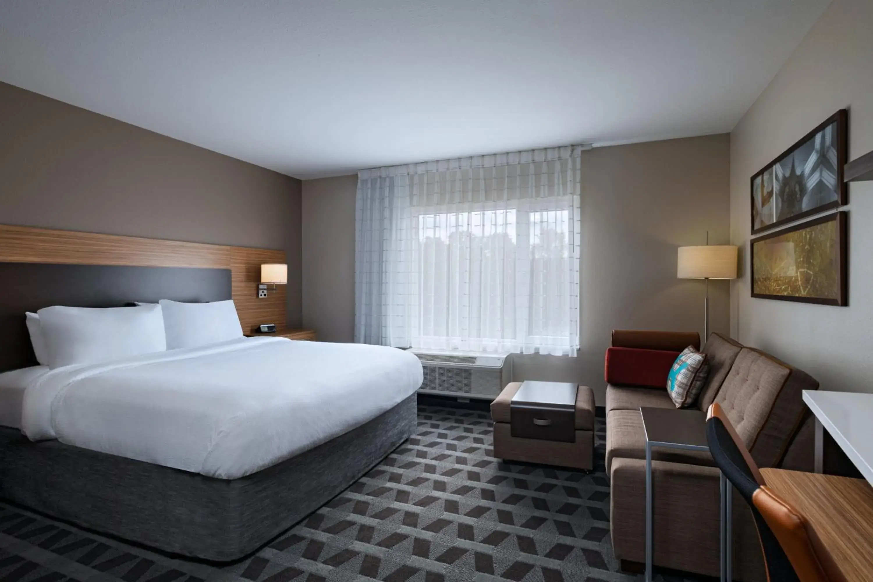 Photo of the whole room, Bed in TownePlace Suites by Marriott Edgewood Aberdeen