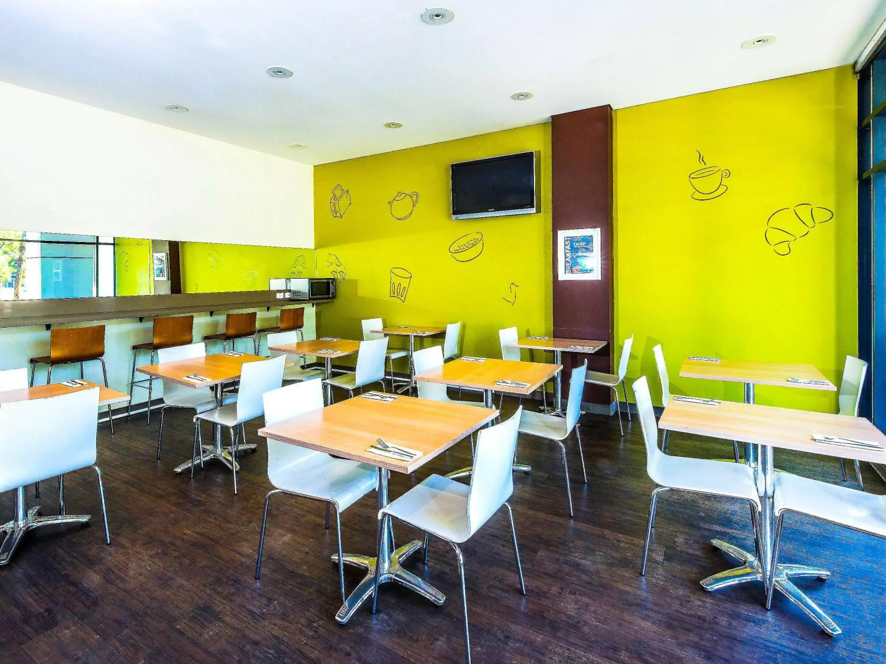 Property building, Restaurant/Places to Eat in ibis Budget Sydney Olympic Park