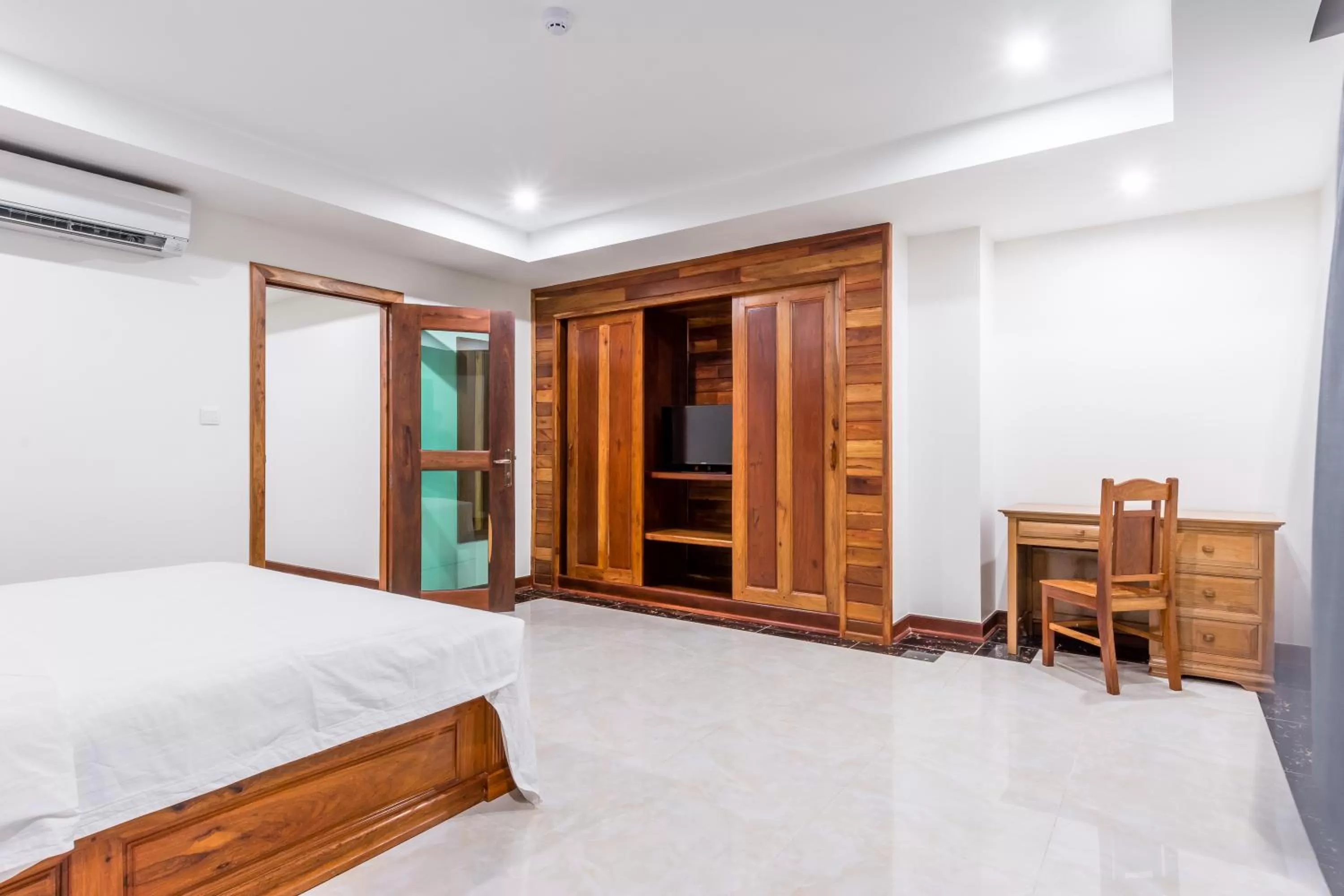 Other, Bed in Relax Hotel