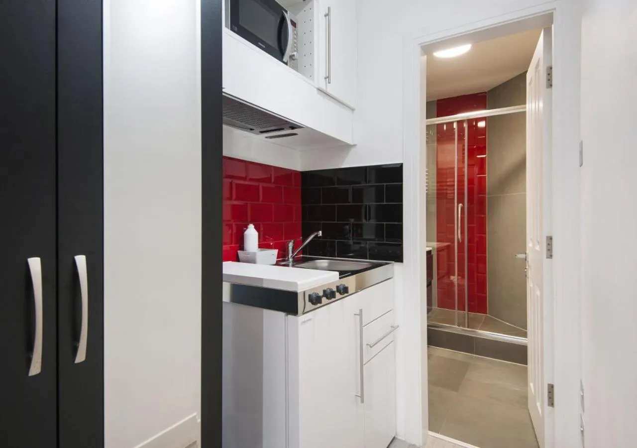 Bathroom in Wembley Park Hotel