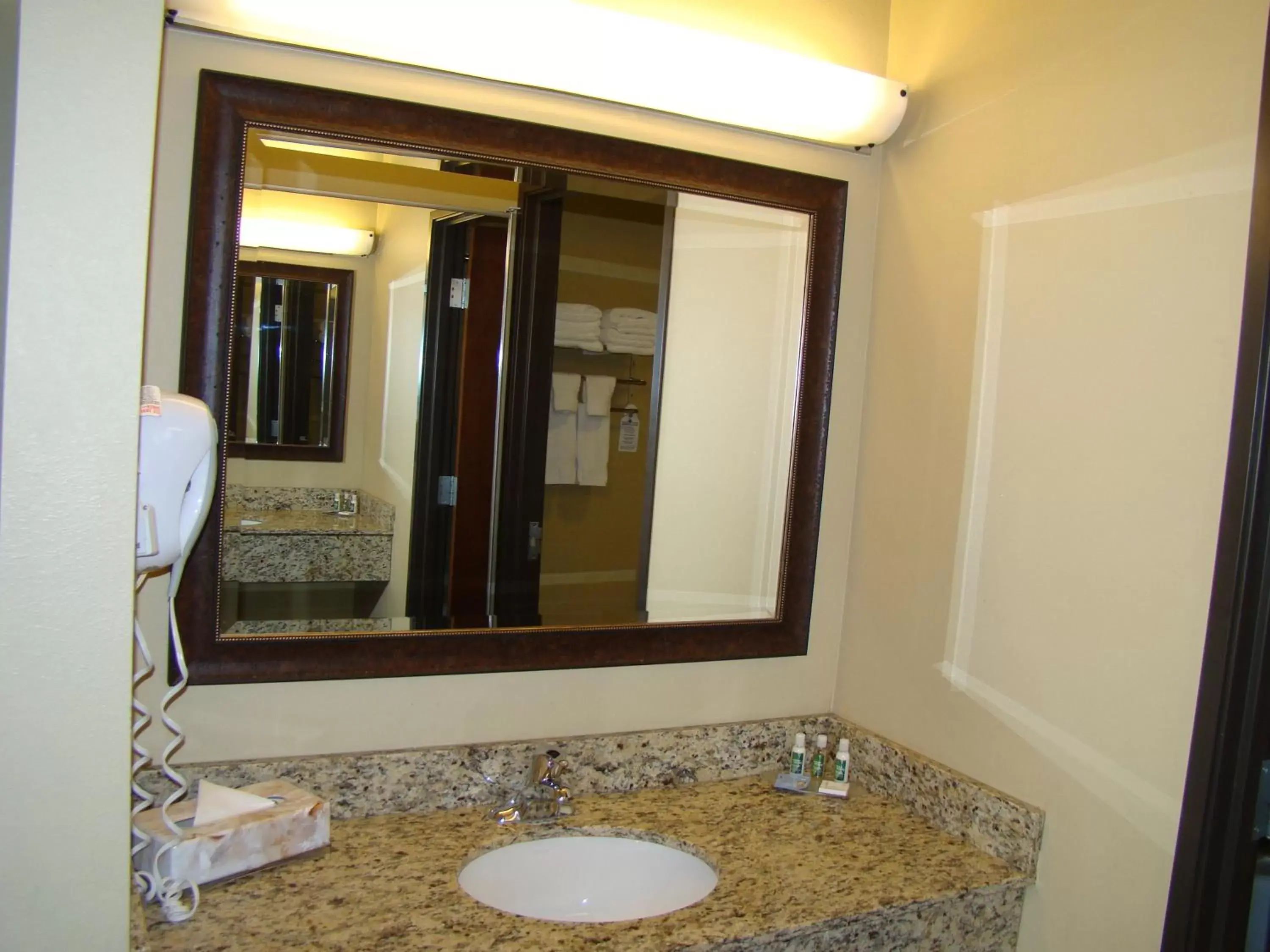 Bathroom in StoneCreek Lodge