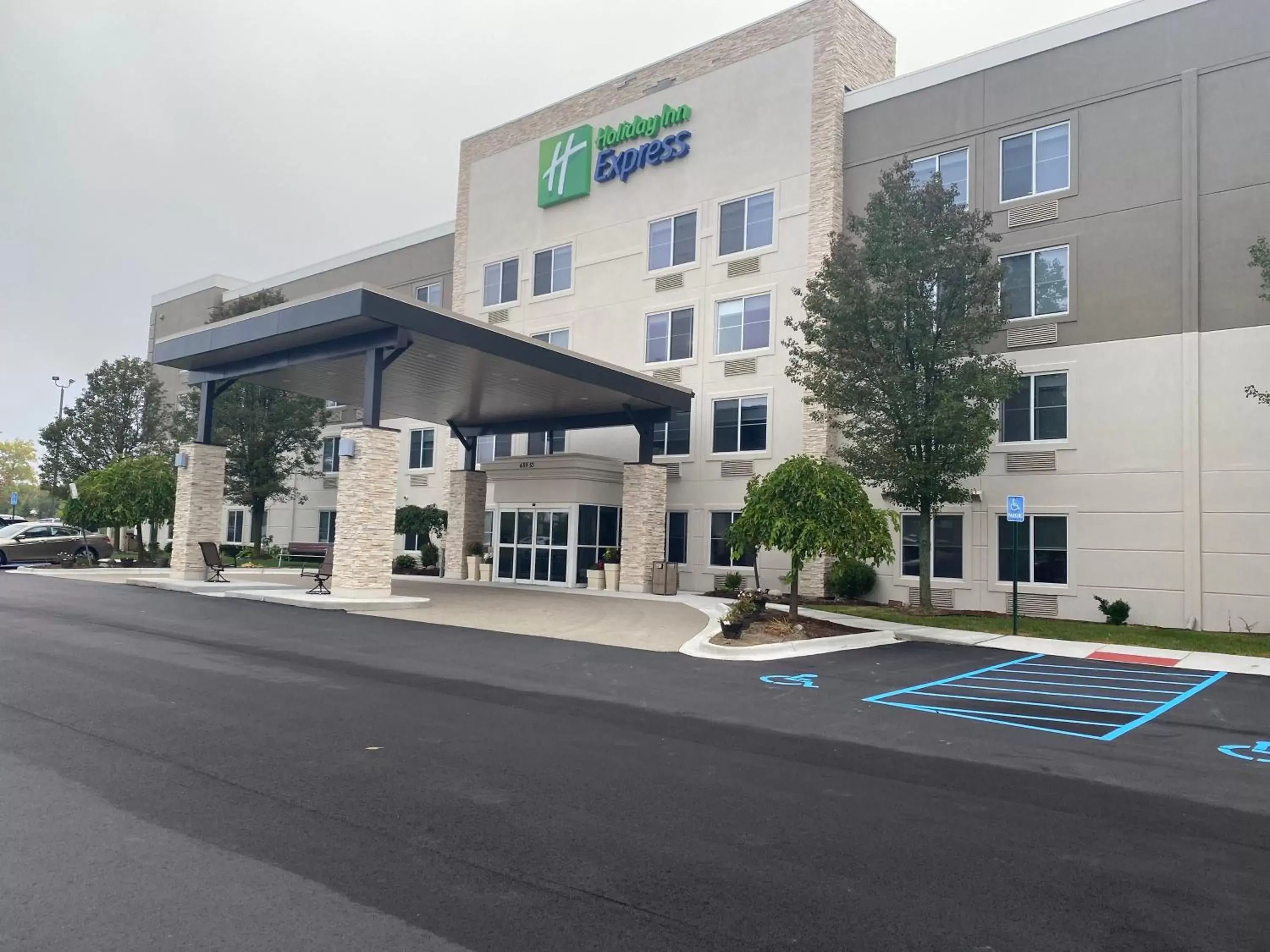 Property Building in Holiday Inn Express Wixom, an IHG Hotel