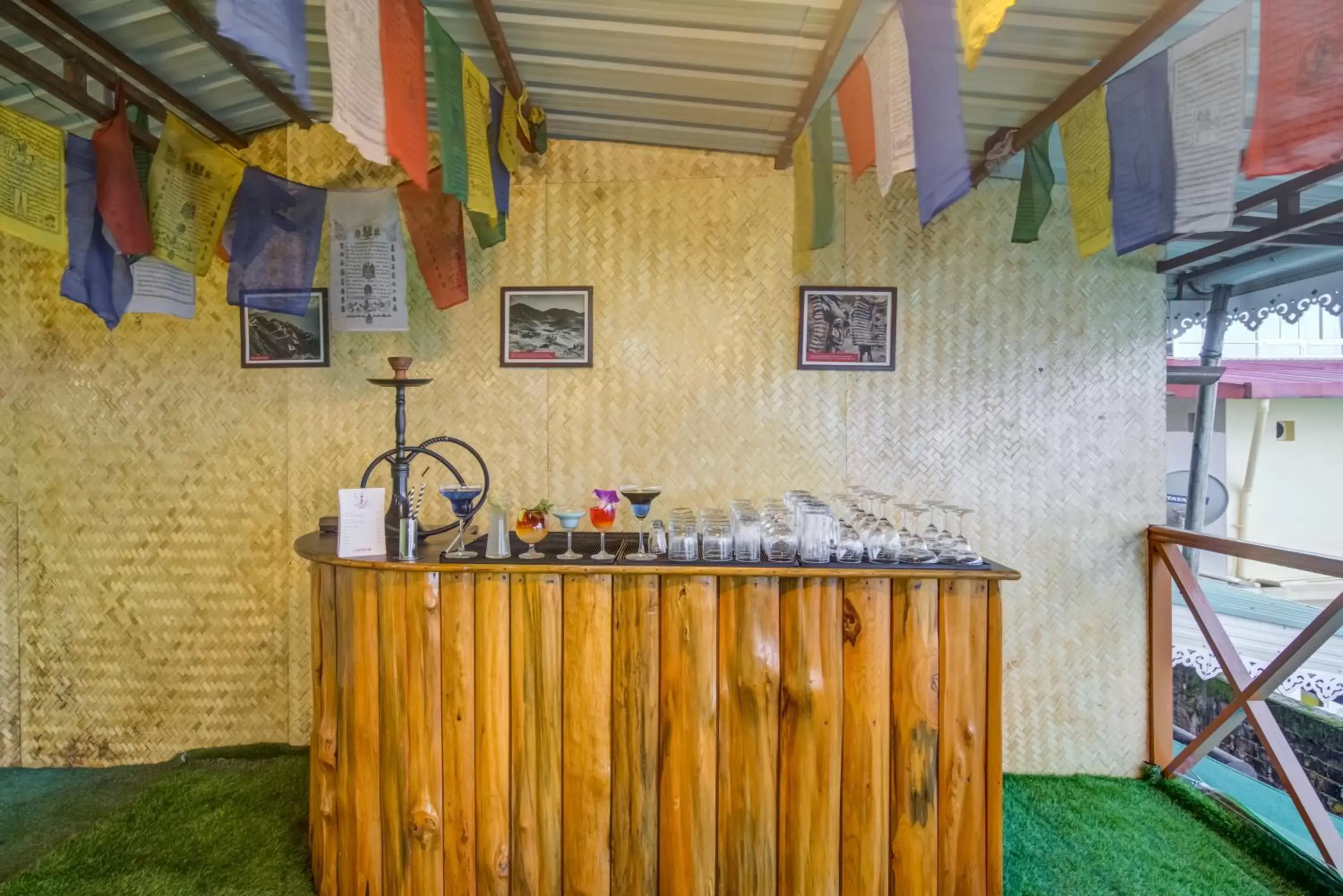 Lounge or bar, Kitchen/Kitchenette in Summit Namnang Courtyard & Spa