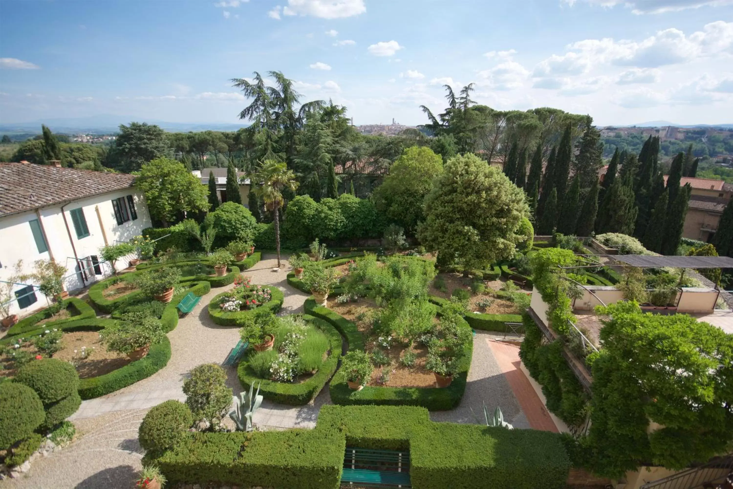 Garden, Bird's-eye View in Villa Scacciapensieri Boutique Hotel