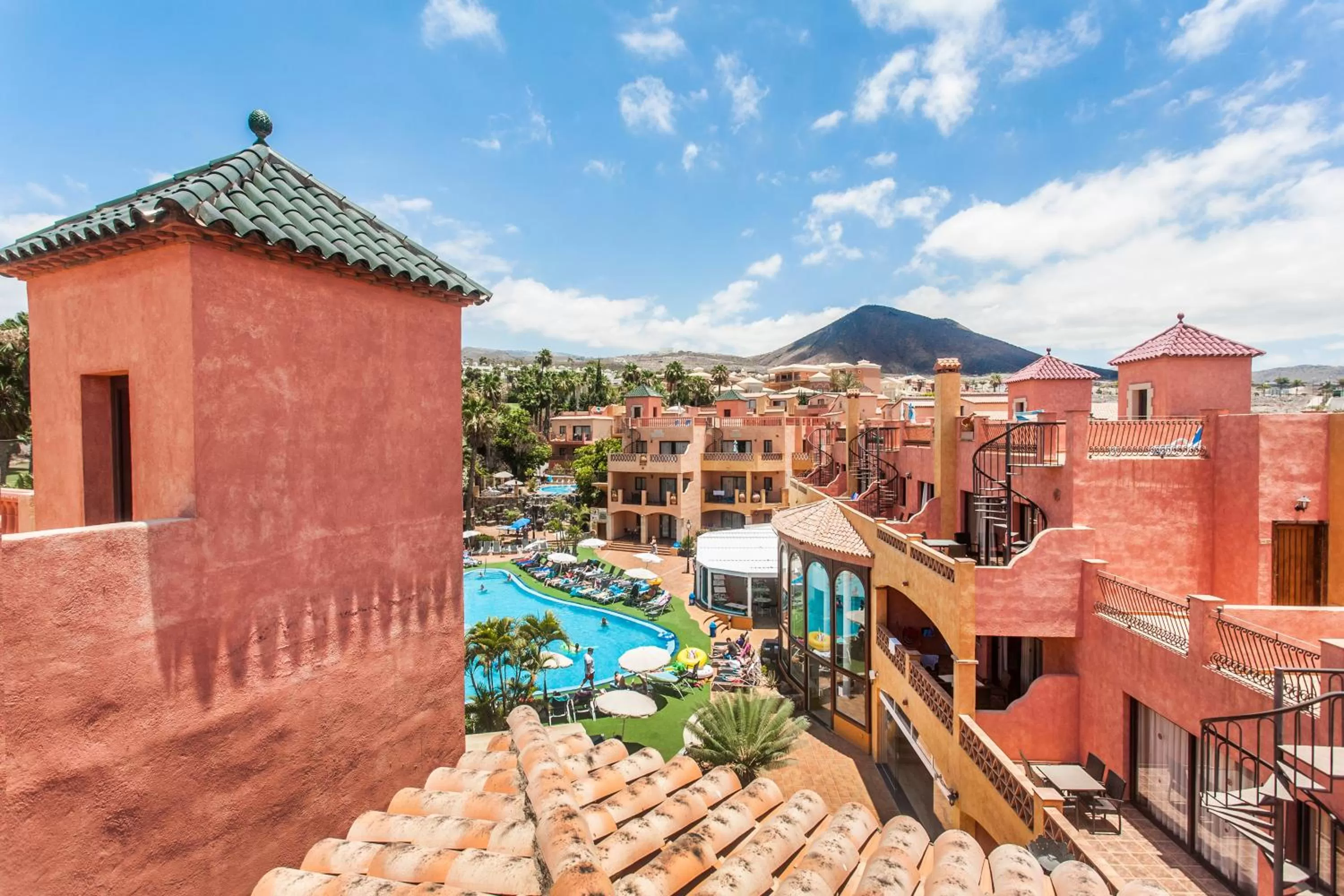 Property building in Villa Mandi Golf Resort