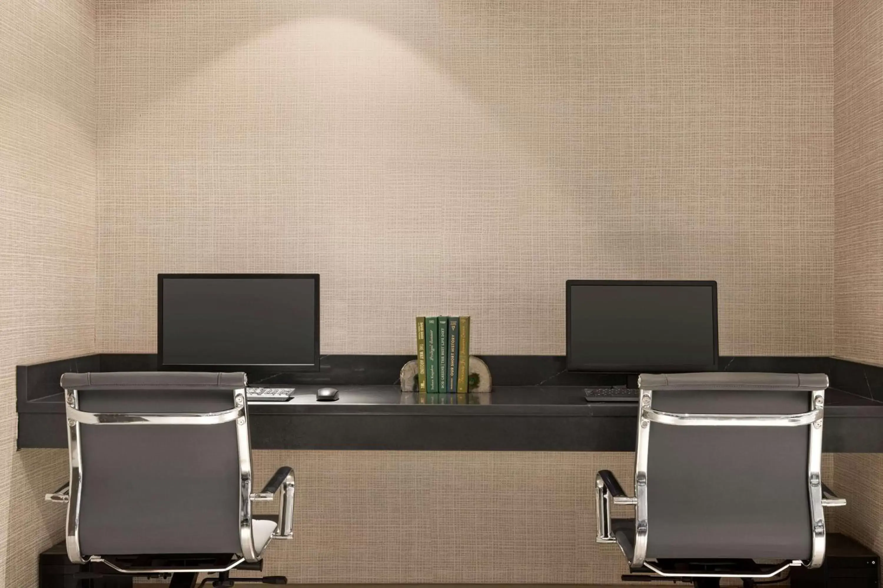 Property building in Wyndham Garden Totowa Property building in Wyndham Garden Totowa