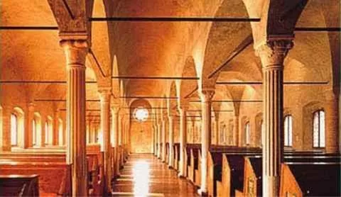 Nearby landmark in Hotel Alexander