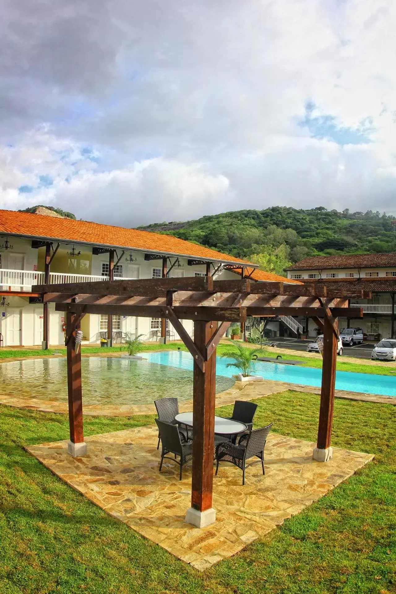 Swimming Pool in Hotel Luisiana