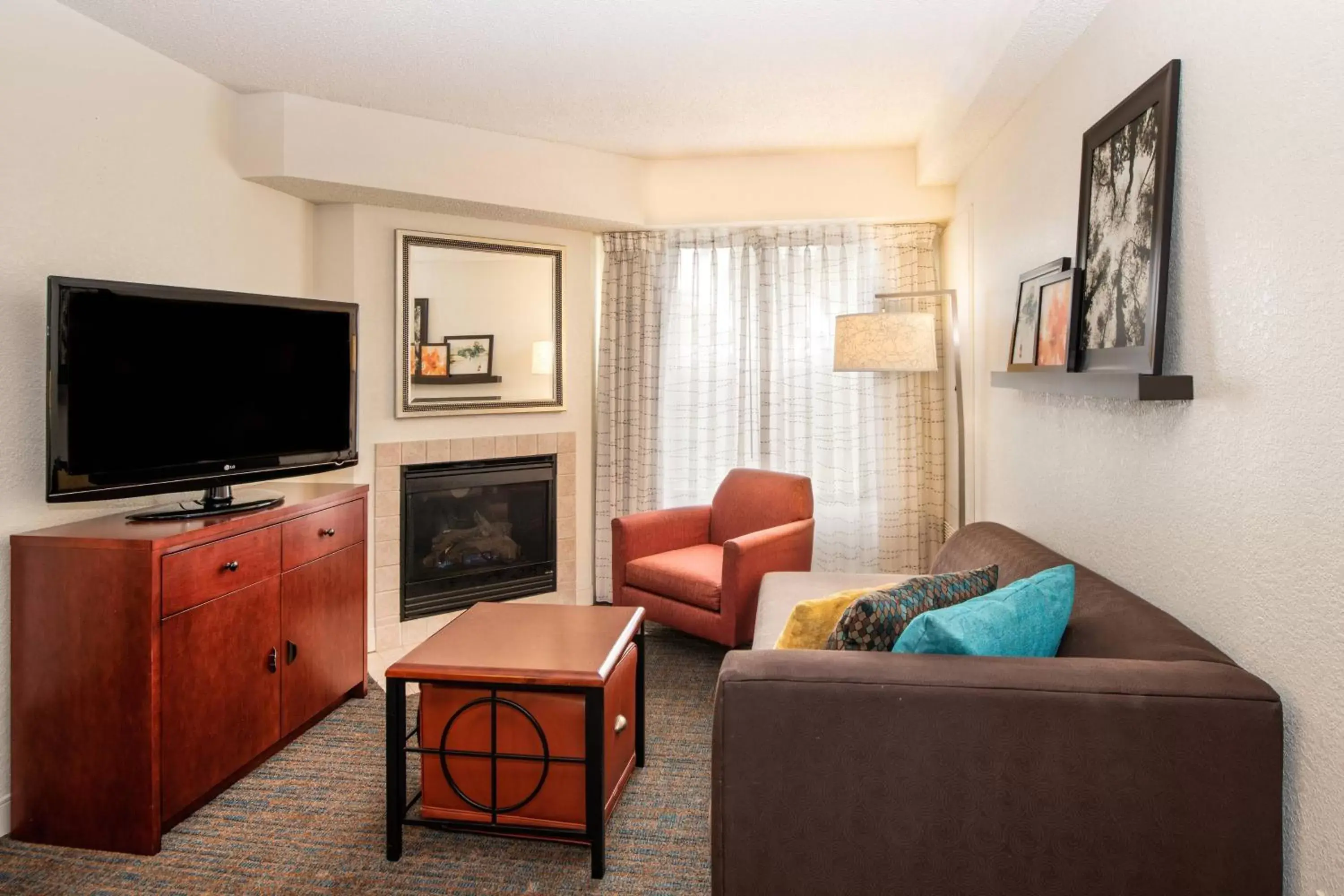 Living room, Seating Area in Residence Inn by Marriott Newark Silicon Valley