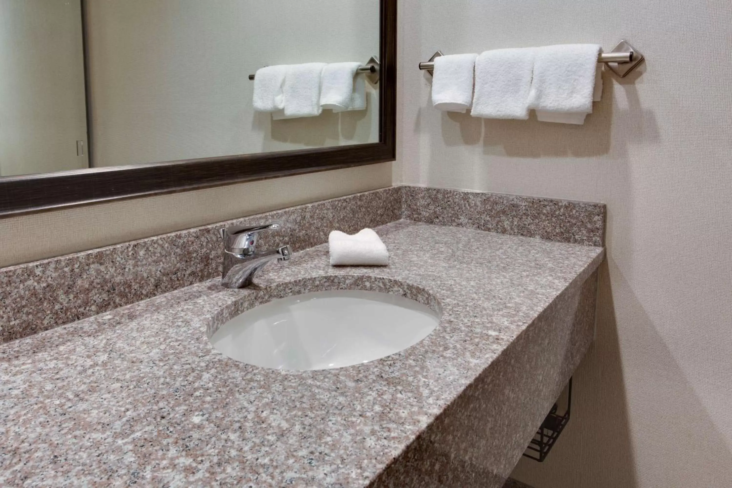 Photo of the whole room, Bathroom in Drury Inn & Suites Nashville Airport
