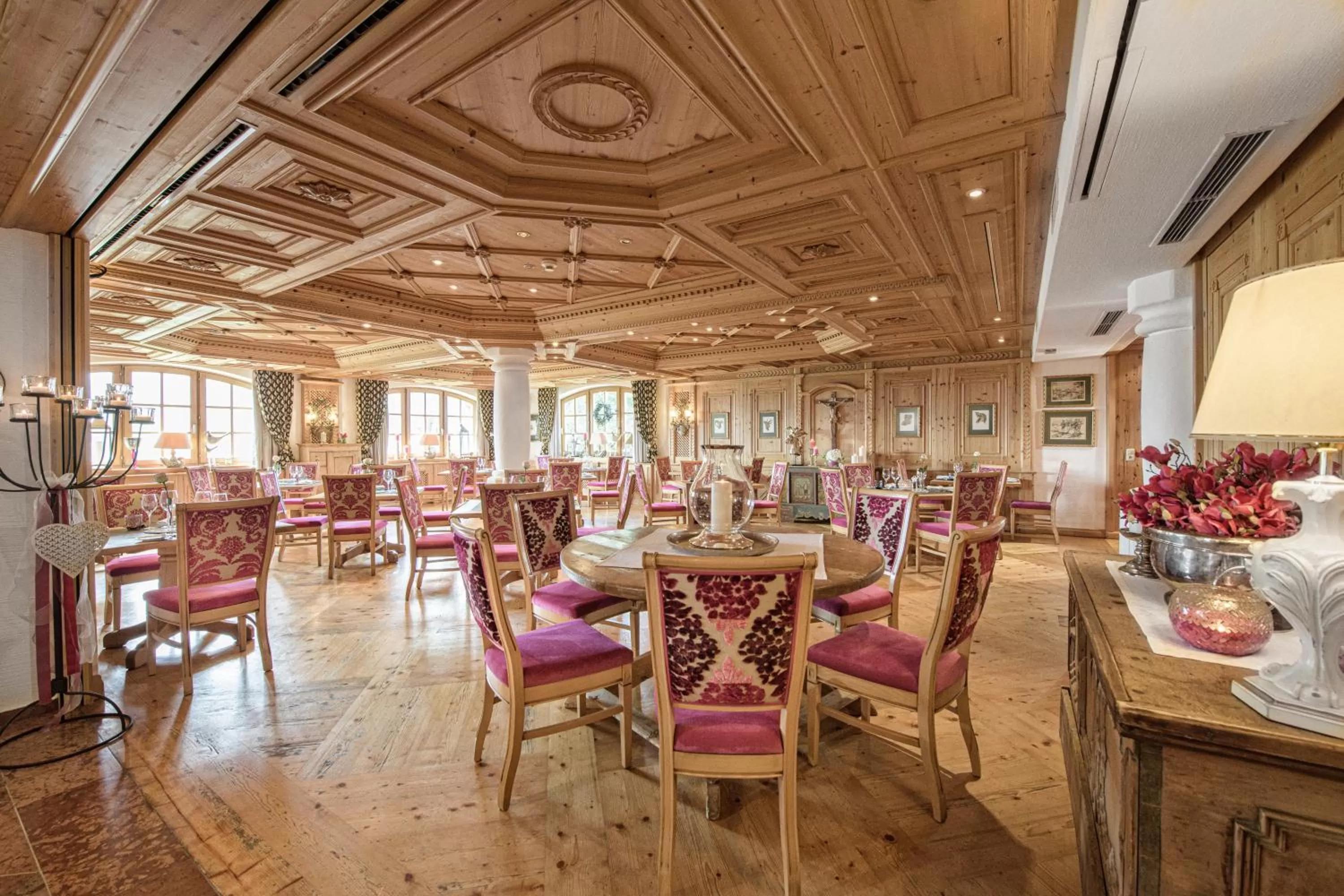 Restaurant/places to eat in Alpines Lifestyle Hotel Tannenhof