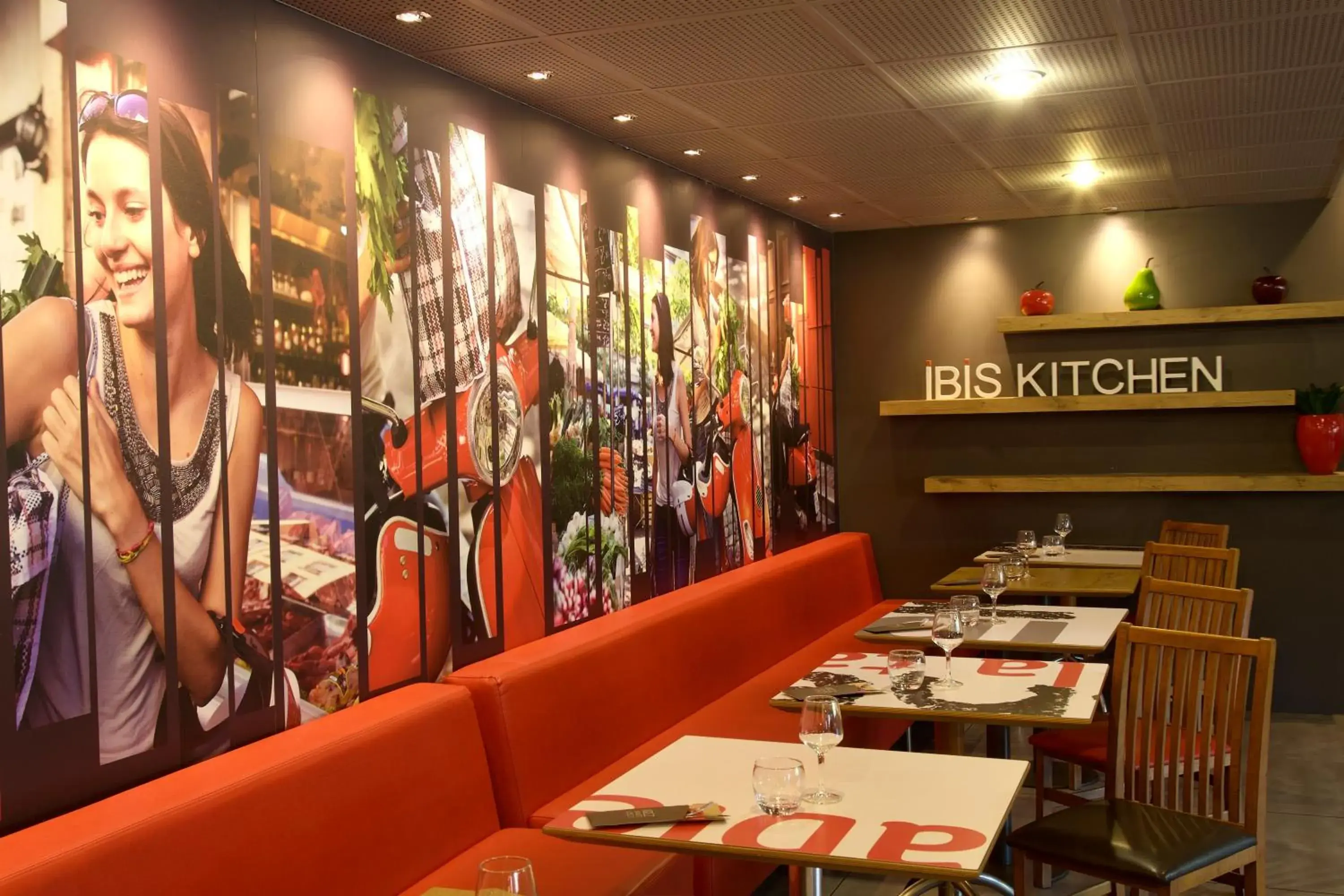 Restaurant/Places to Eat in ibis Paris Porte d Italie