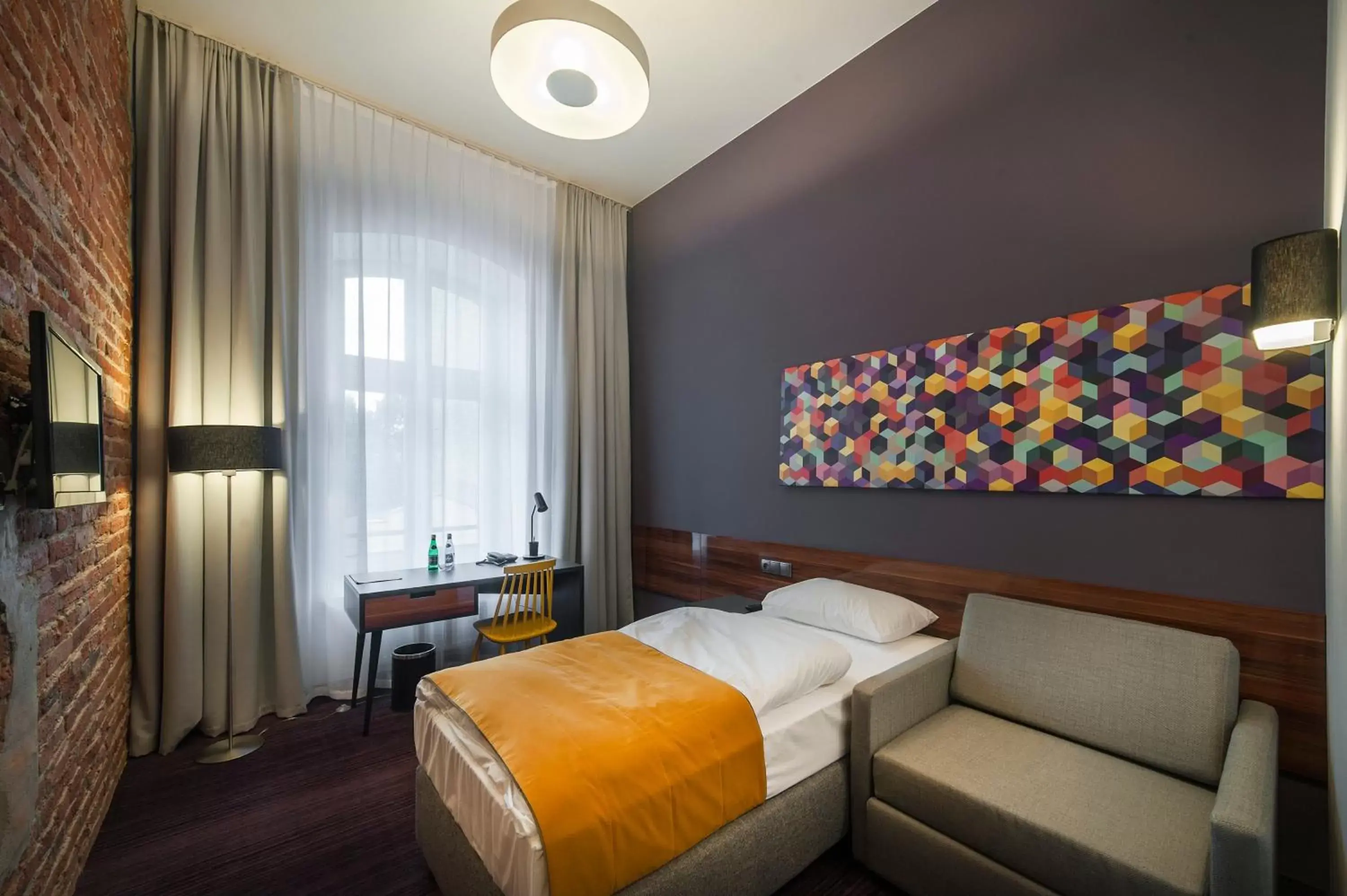 Economy Single Room in Hotel Tobaco Łódź