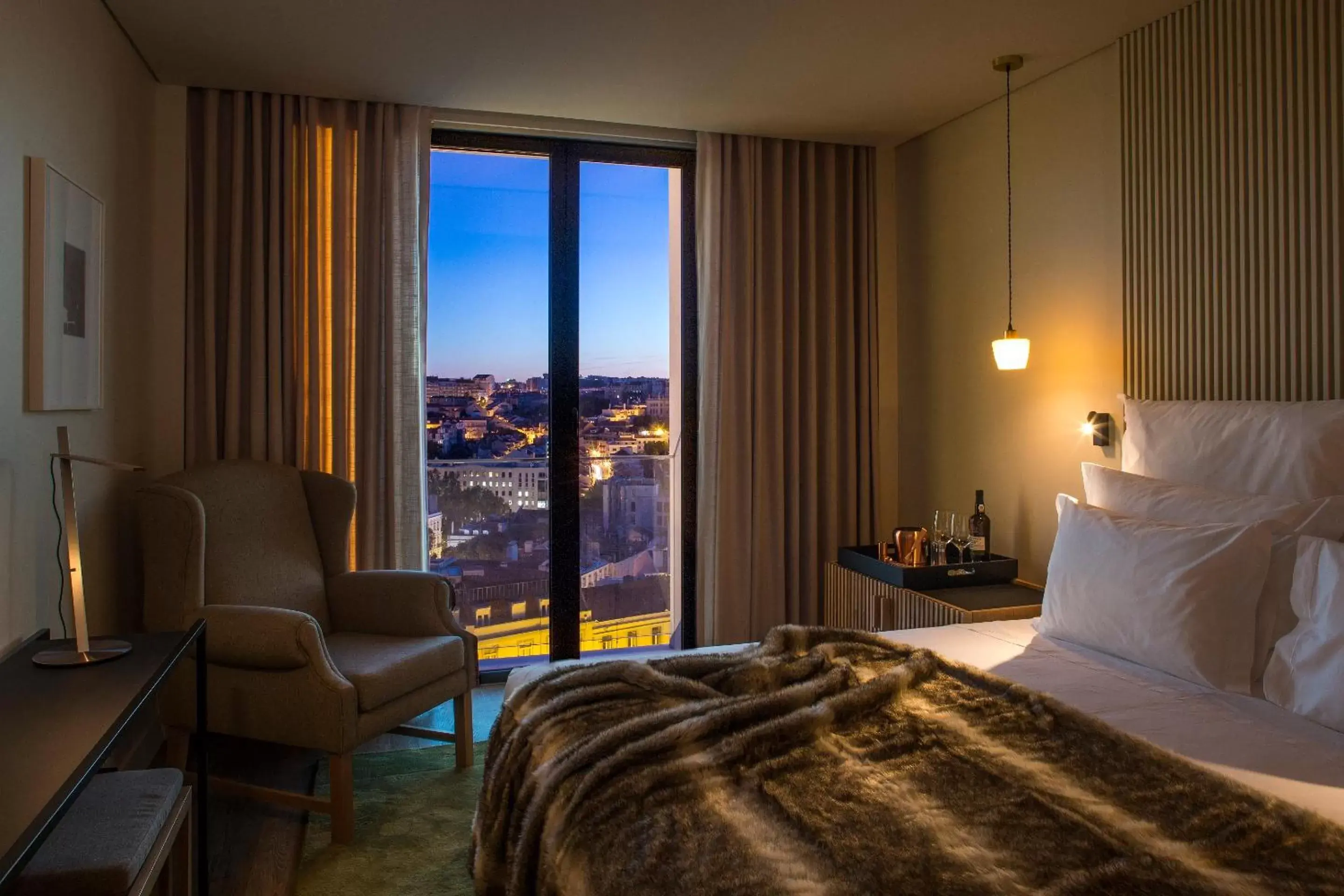 Superior Double Room with City View in Memmo Príncipe Real - Design Hotels