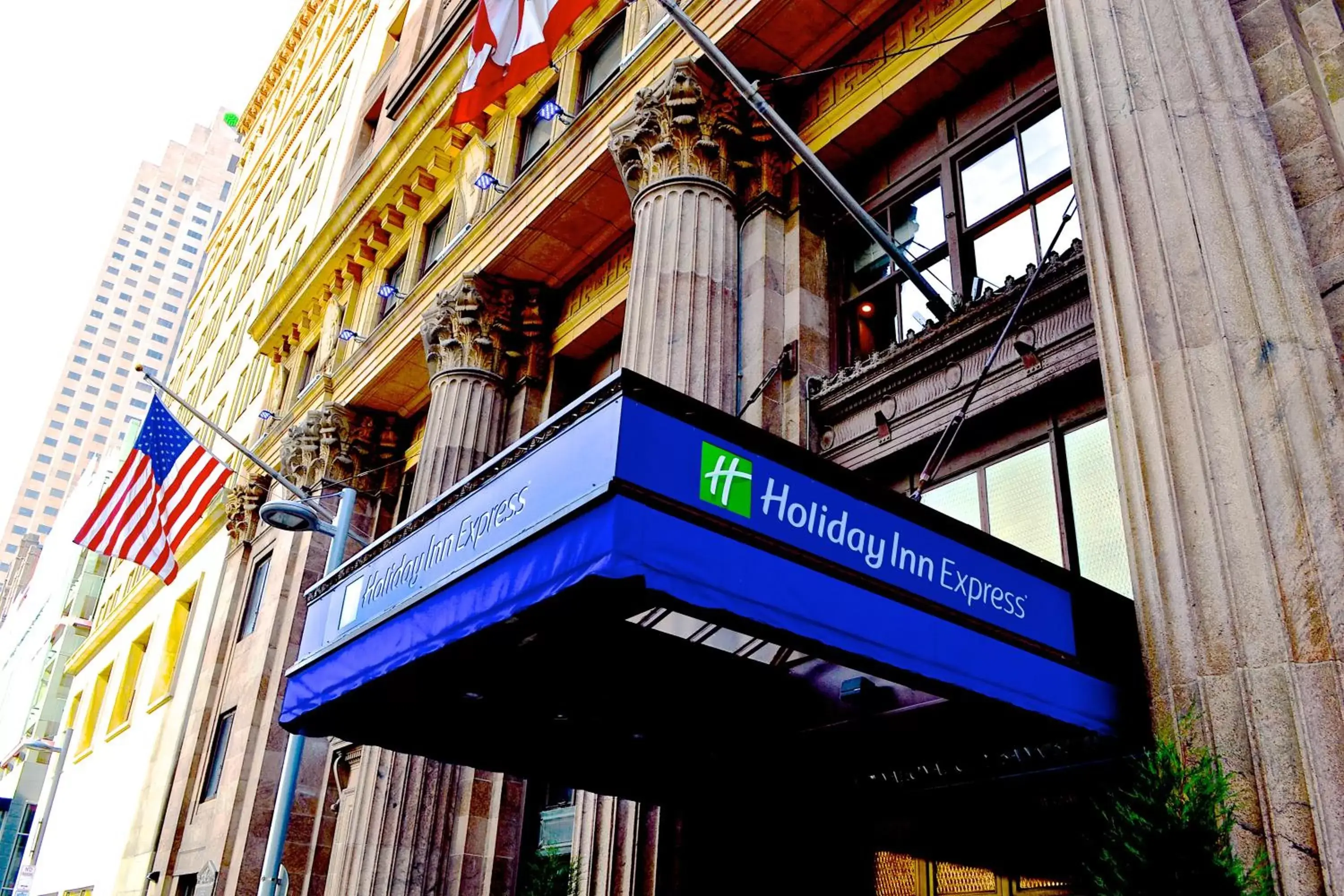 Property building, Facade/Entrance in Holiday Inn Express Cleveland Downtown, an IHG Hotel