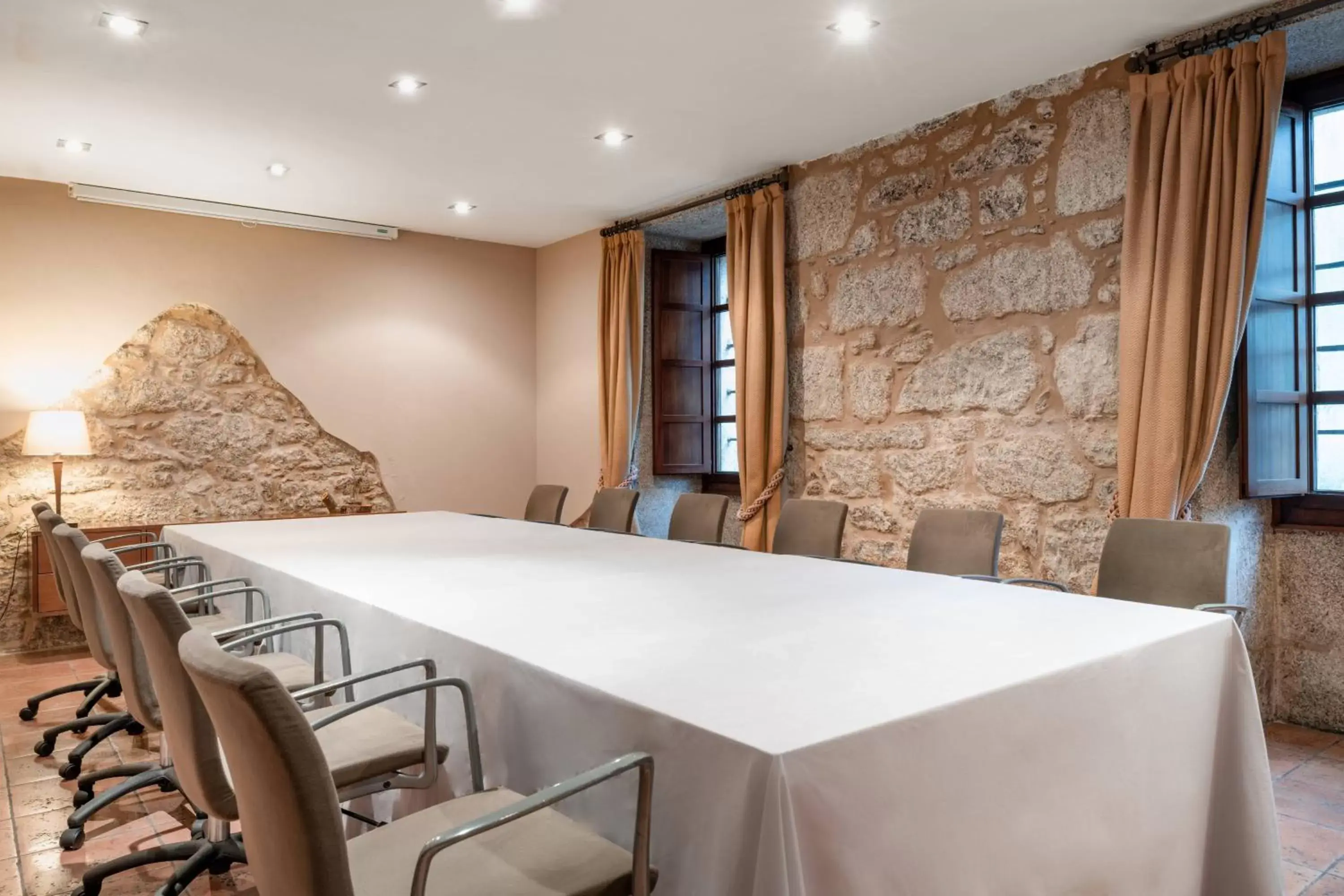 Meeting/conference room in Hotel Palacio del Carmen, Autograph Collection