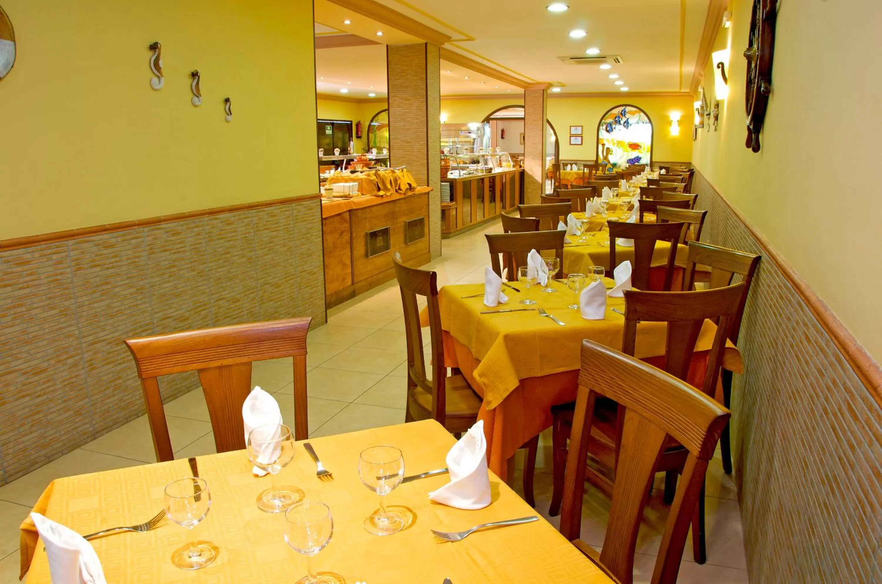 Restaurant/places to eat in Ona Las Rampas
