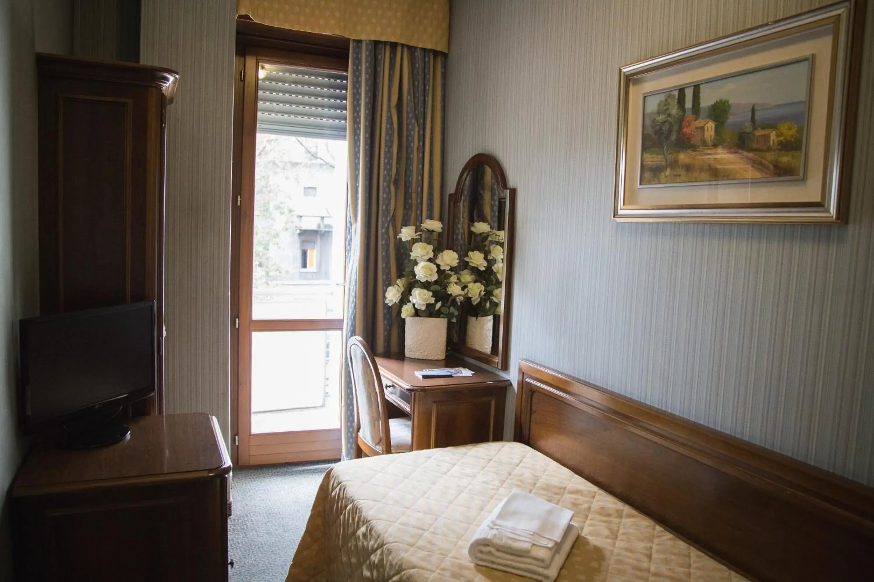 Single Room in Hotel Accursio