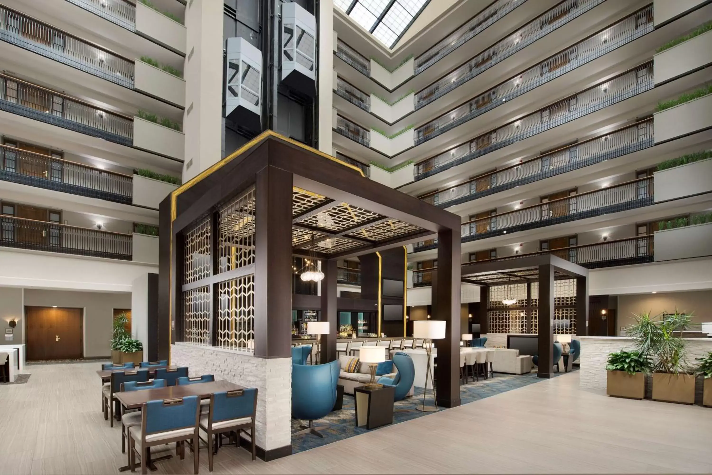 Lobby or reception, Restaurant/Places to Eat in Embassy Suites by Hilton Columbus