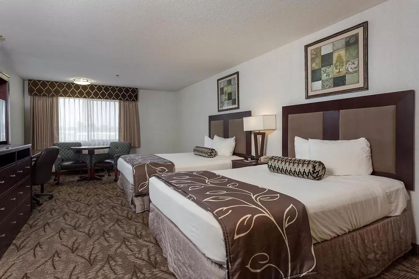 TV and multimedia in Shilo Inn Suites - Idaho Falls