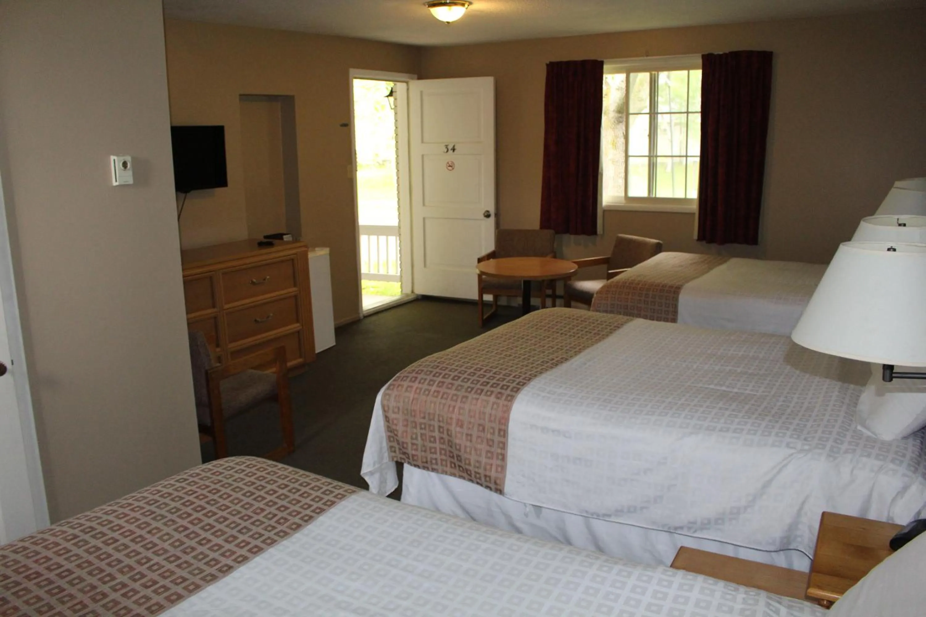 Colonial Resort-1000Islands