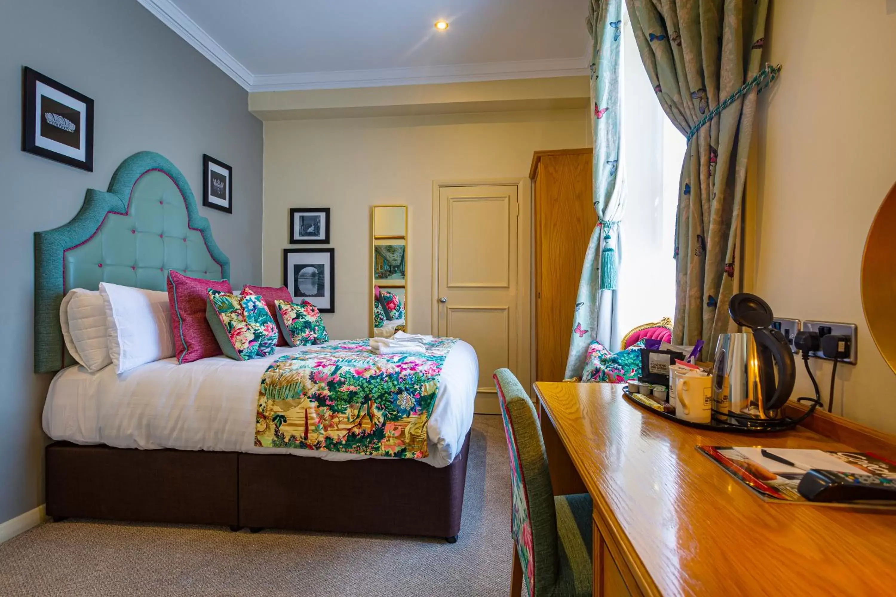 Bedroom, Bed in The Rutland Arms Hotel, Bakewell, Derbyshire