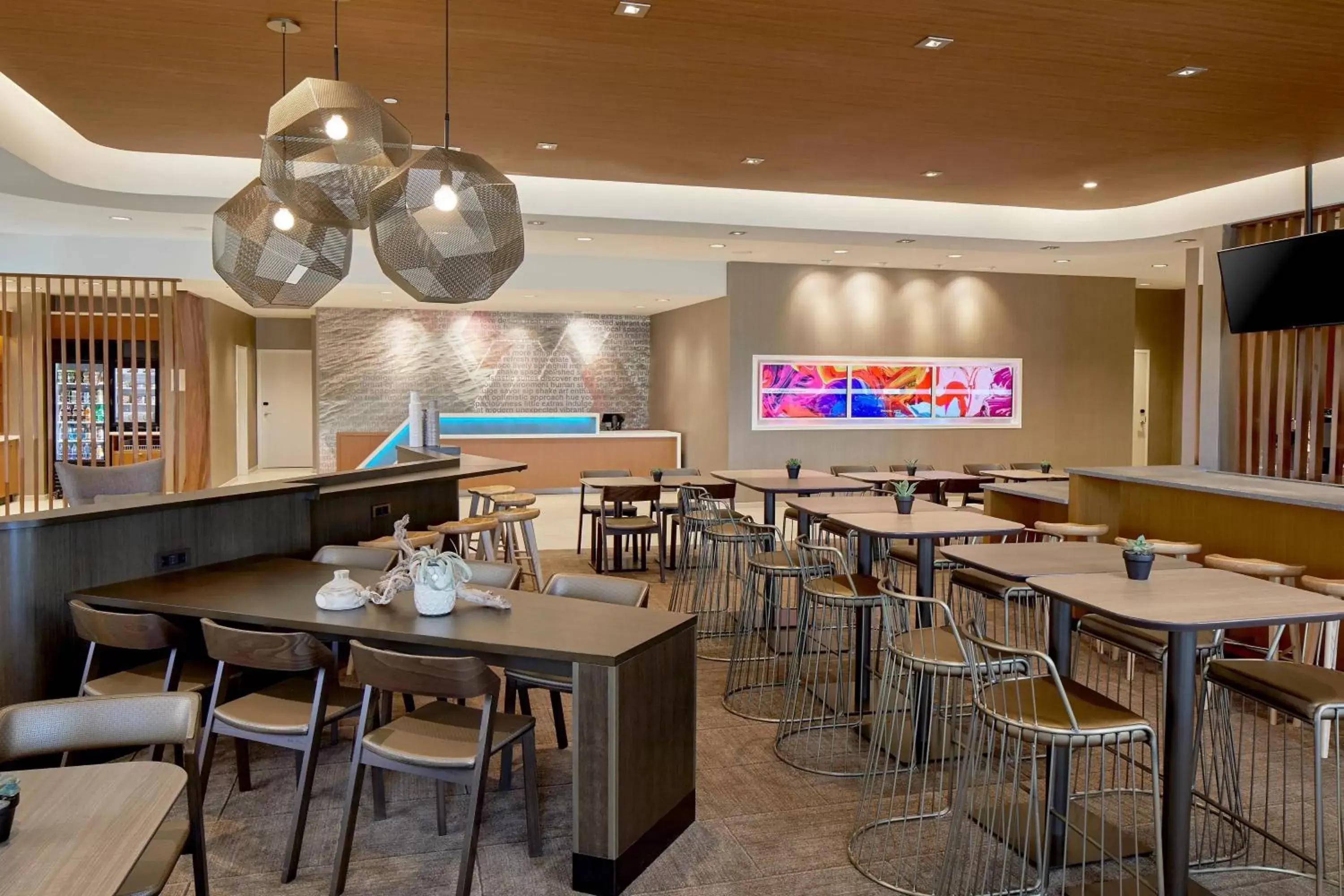 Lobby or reception, Restaurant/Places to Eat in SpringHill Suites Charlotte at Carowinds