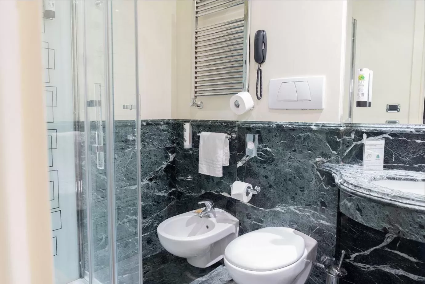 Bathroom in Trilussa Palace Hotel Congress & Spa