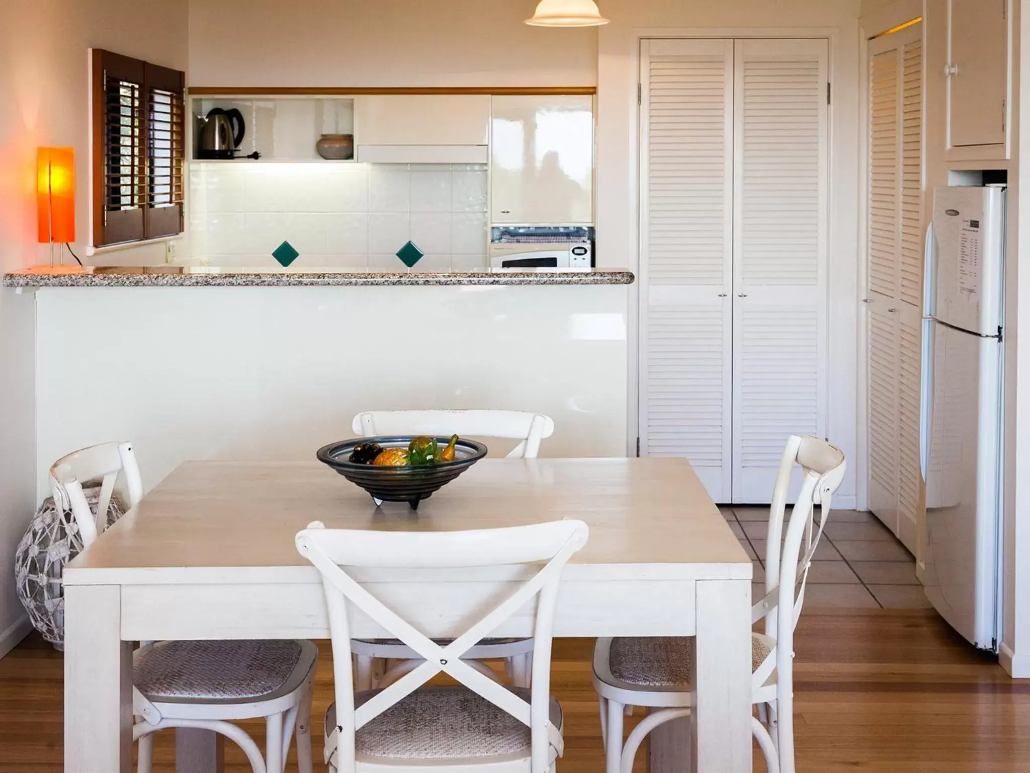 Kitchen or kitchenette, Dining Area in The Point Coolum