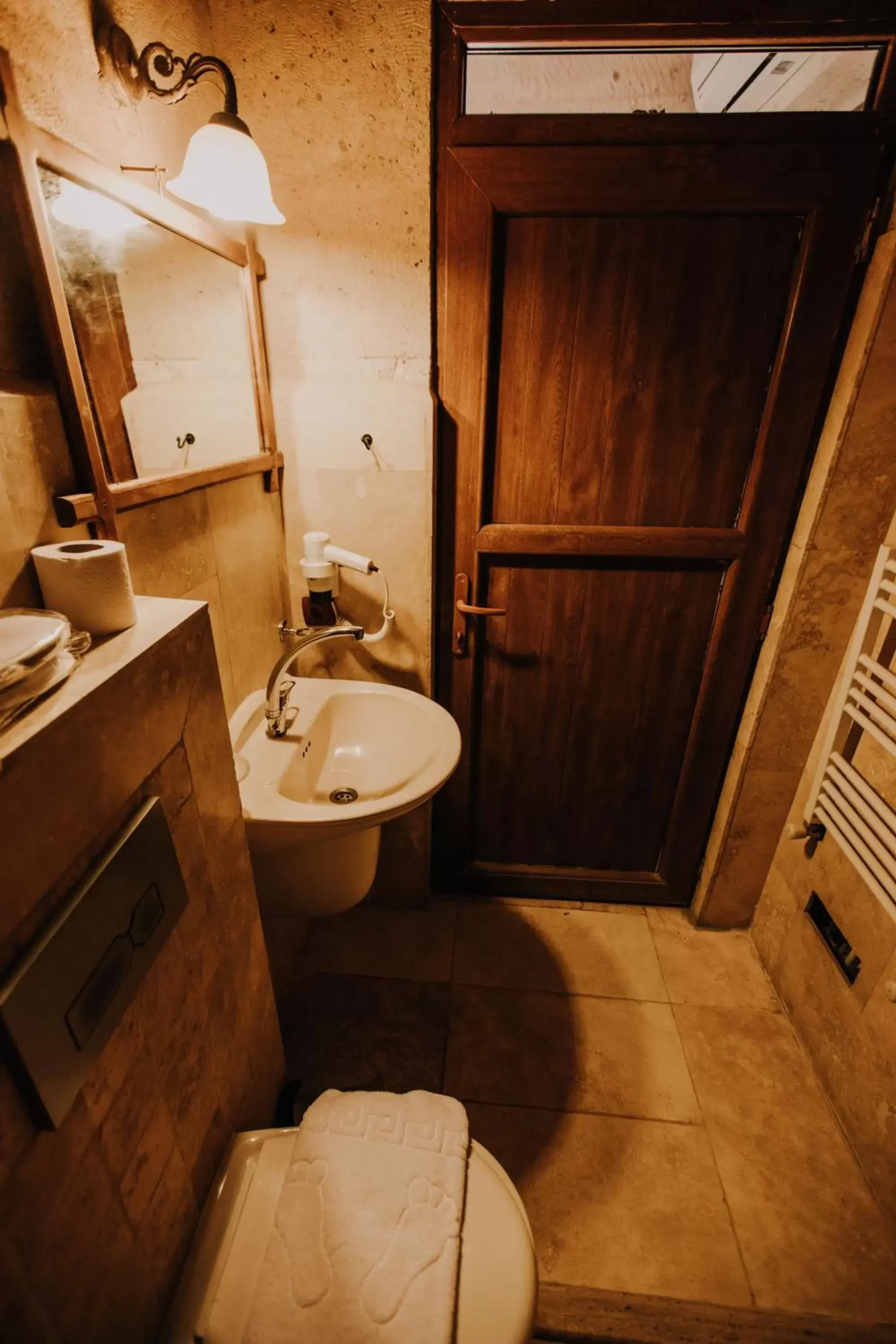 Bathroom in Maron Stone House Bathroom in Maron Stone House