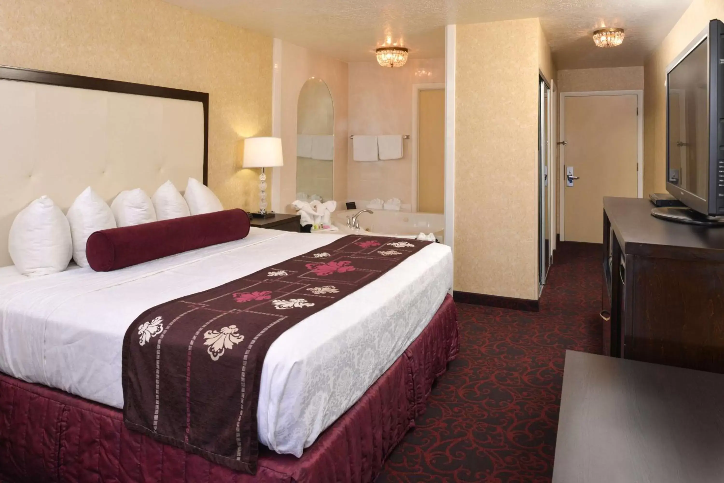 Photo of the whole room, Bed in Best Western Coral Hills