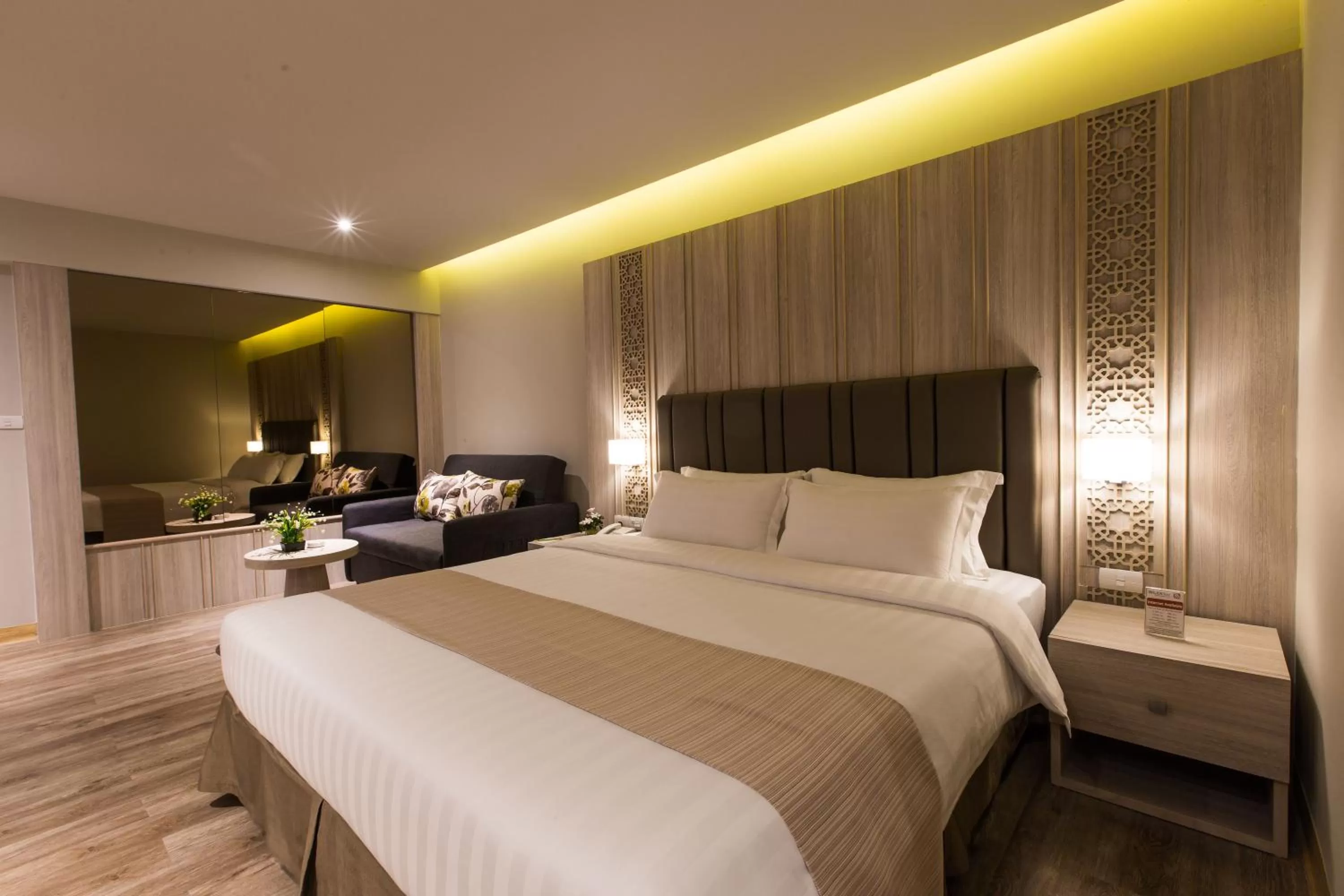 Bed in S.D. Avenue Hotel