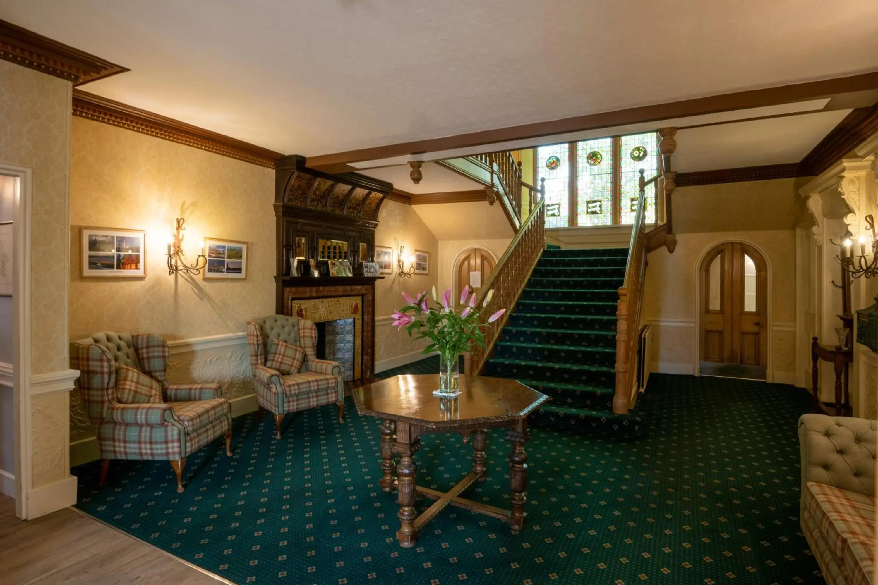 Lobby or reception, Seating Area in Links Hotel